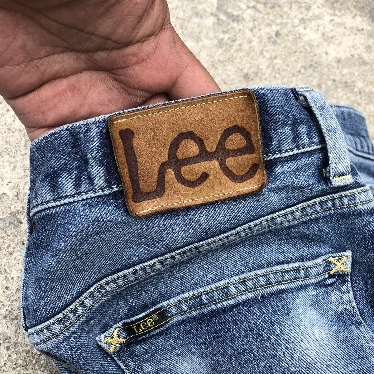 Lee × Vintage 🔥Rare🔥Vintage Lee Riders Stoned Wash Rips Distress Jeans Size US 31 - 12 Thumbnail