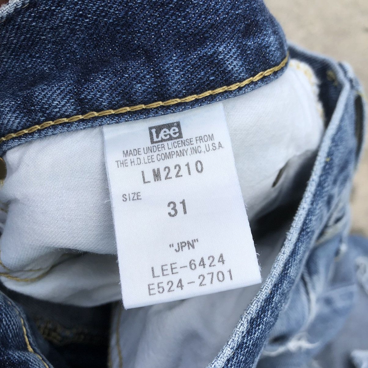 Lee × Vintage 🔥Rare🔥Vintage Lee Riders Stoned Wash Rips Distress Jeans Size US 31 - 13 Thumbnail