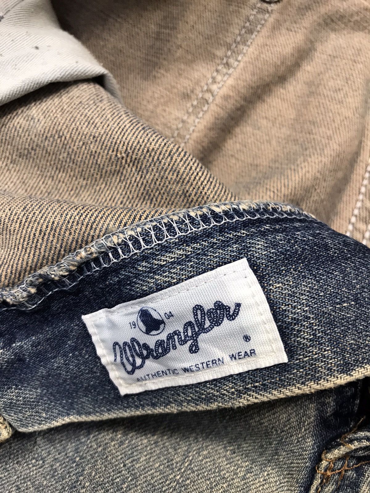 Vintage × Wrangler Vtg Wrangler Authentic Western Wear Selvedge Faded Colour Size US 33 - 14 Thumbnail