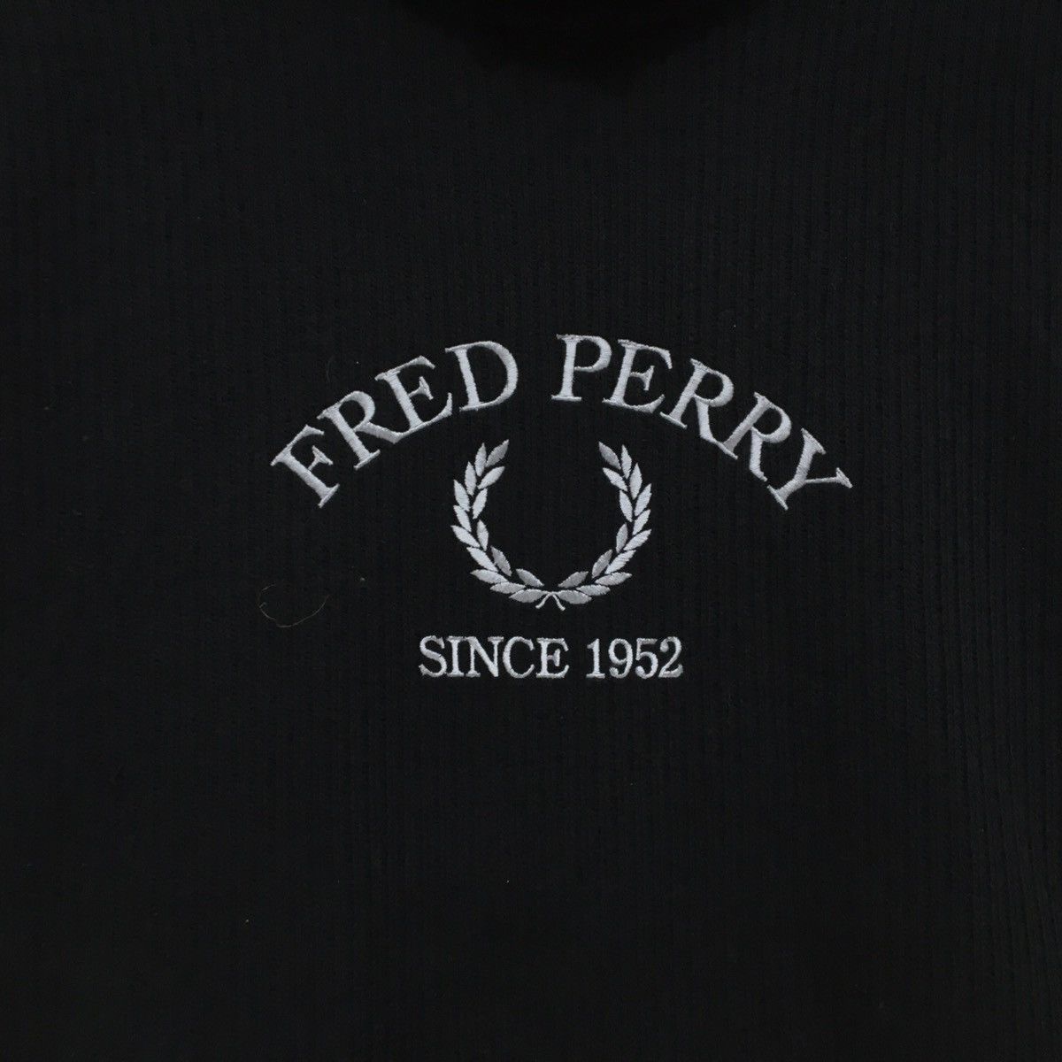 Fred Perry Vintage 90s Fred Perry Sweiatshirt Big Logo Size US L / EU 52-54 / 3 - 6 Thumbnail
