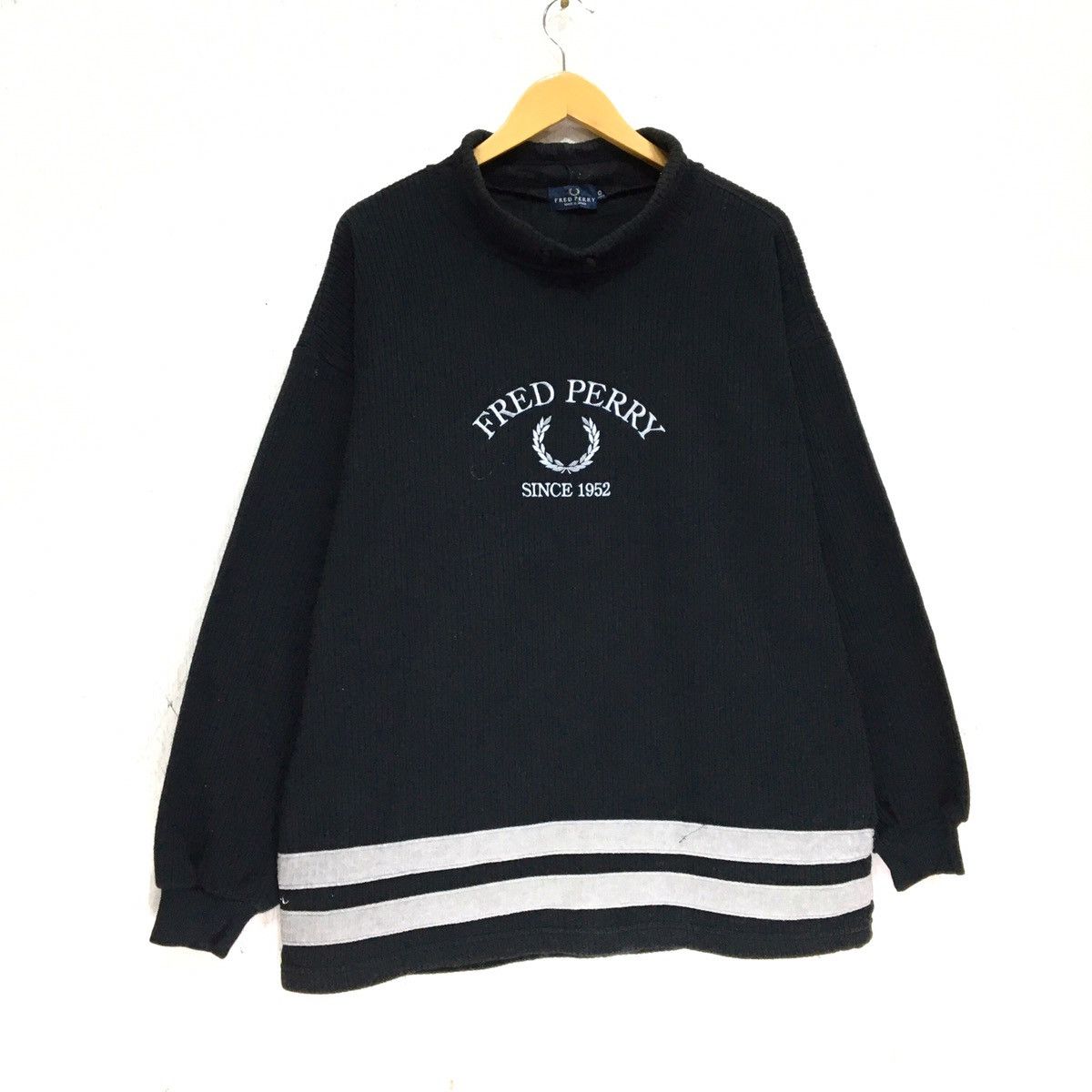 Fred Perry Vintage 90s Fred Perry Sweiatshirt Big Logo Size US L / EU 52-54 / 3 - 3 Thumbnail