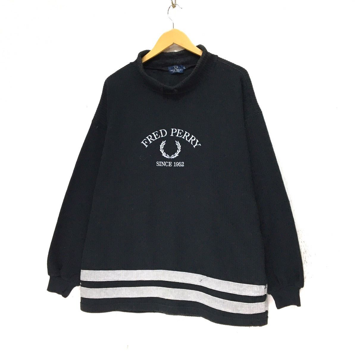 Fred Perry Vintage 90s Fred Perry Sweiatshirt Big Logo Size US L / EU 52-54 / 3 - 4 Thumbnail