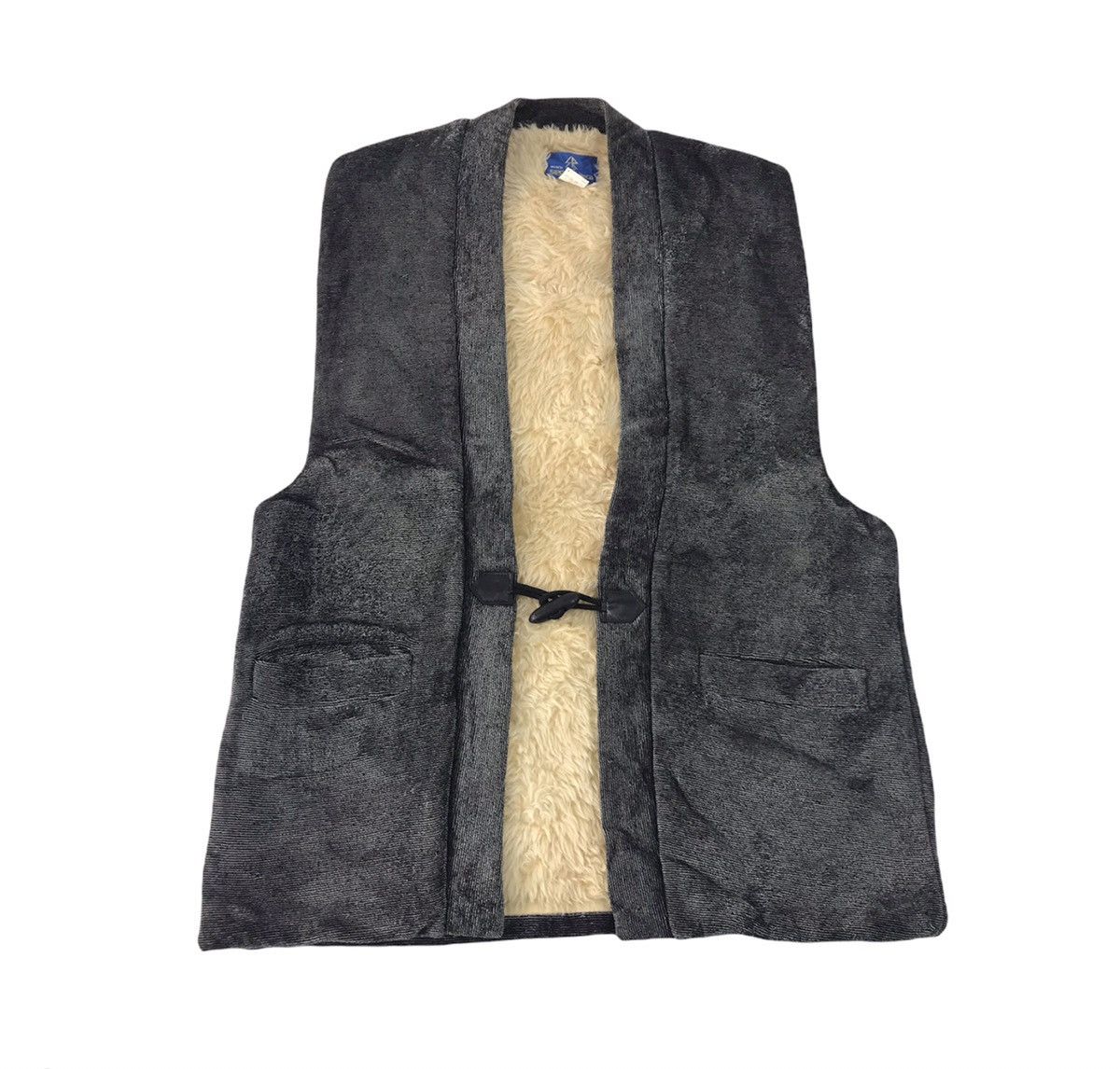 Japanese Brand × Vintage Siera Blanca Padded Fluffy Sleeveless Vest Design Designer Size US M / EU 48-50 / 2 - 1 Thumbnail