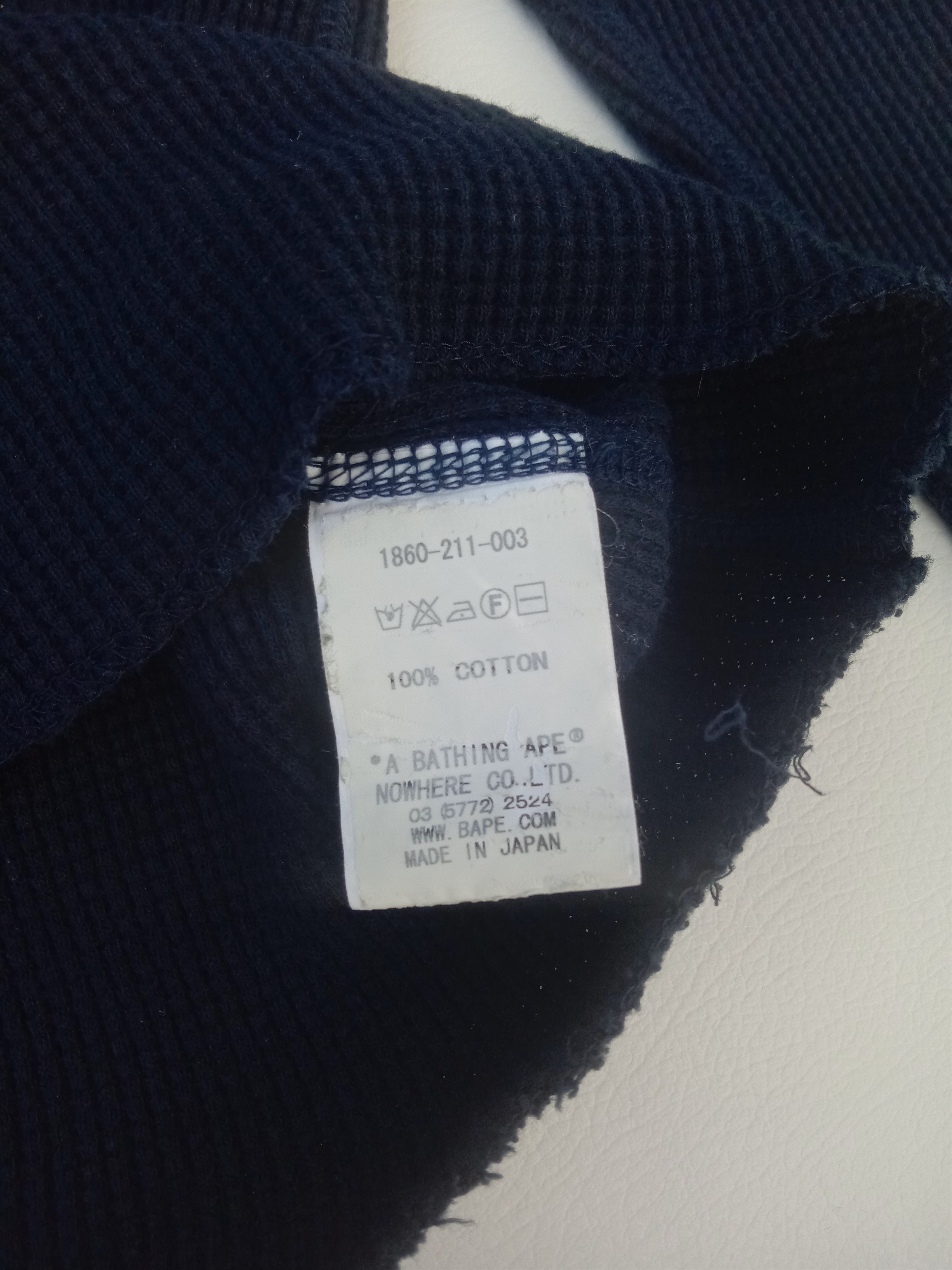 Bape 2007 Longsleeve bape V neck A bathing ape small head logo Size US L / EU 52-54 / 3 - 6 Thumbnail