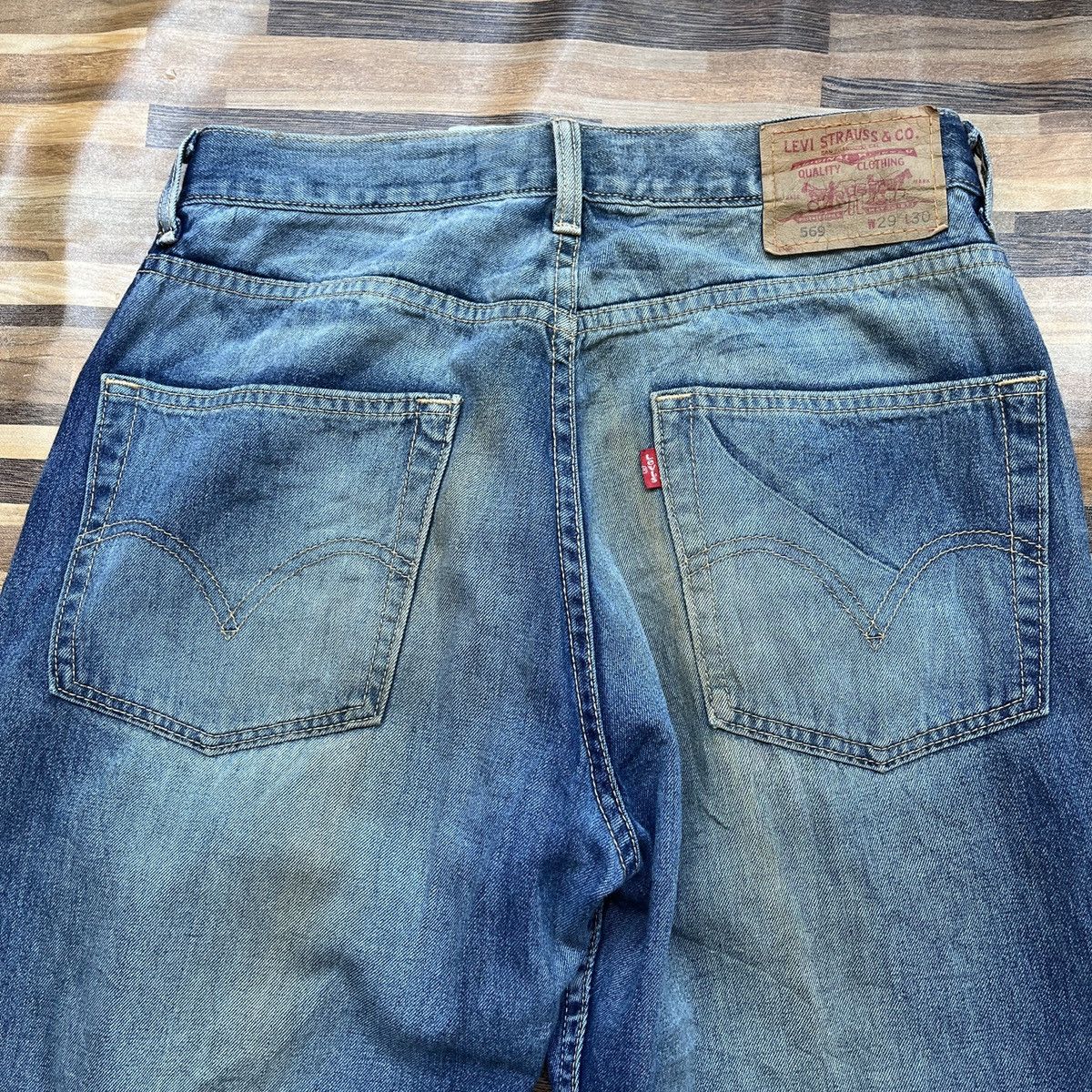 Levi's Vintage Clothing Vintage Levi's 569 Loose Straight Baggy Faded Size US 29 - 18 Thumbnail