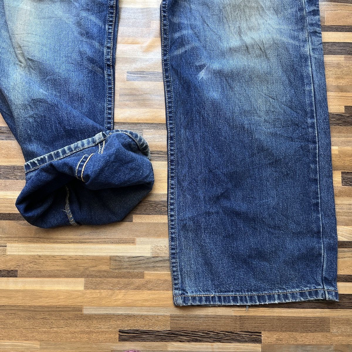 Levi's Vintage Clothing Vintage Levi's 569 Loose Straight Baggy Faded Size US 29 - 14 Thumbnail