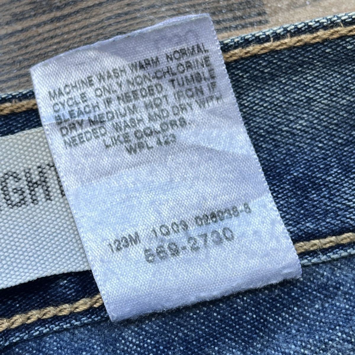 Levi's Vintage Clothing Vintage Levi's 569 Loose Straight Baggy Faded Size US 29 - 11 Thumbnail