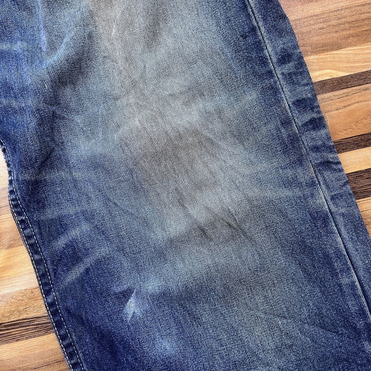 Levi's Vintage Clothing Vintage Levi's 569 Loose Straight Baggy Faded Size US 29 - 13 Thumbnail