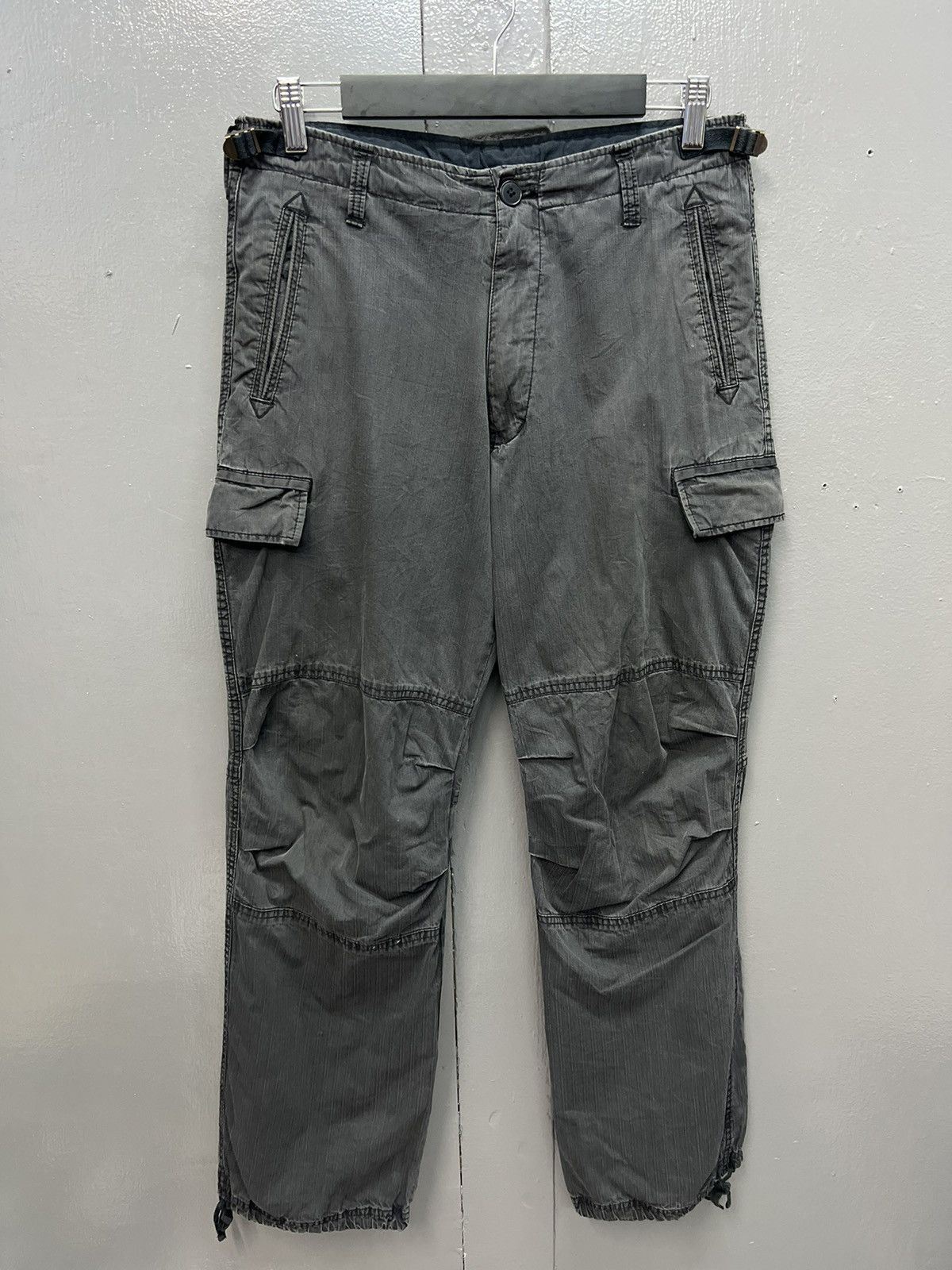 Takeo Kikuchi TAKEO KIKUCHI CARGO PANTS SIZE 30 Size US 30 / EU 46 - 1 Thumbnail