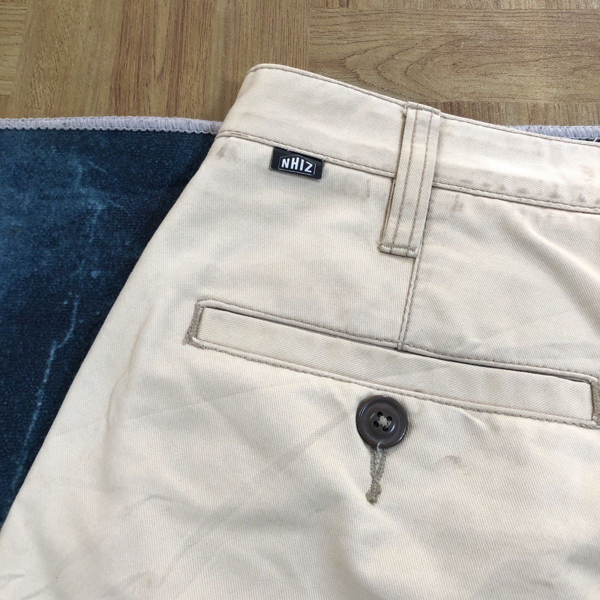 Japanese Brand × Neighborhood × izzue Neighborhood x Izzue Military Chino Khaki Distressed Pant Size US 32 / EU 48 - 13 Thumbnail