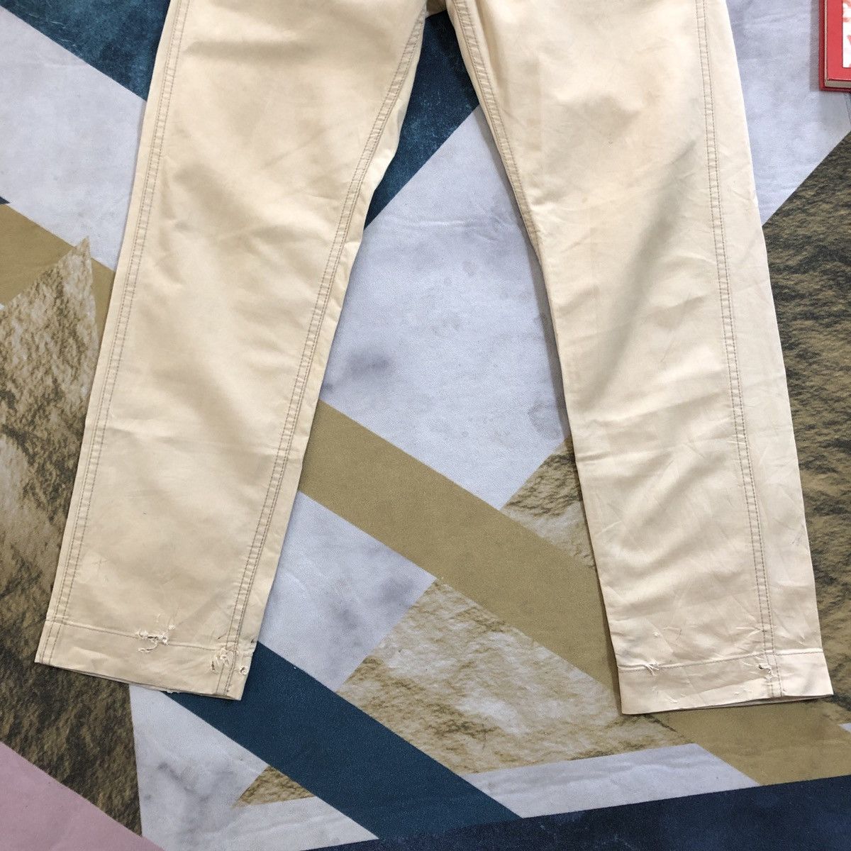 Japanese Brand × Neighborhood × izzue Neighborhood x Izzue Military Chino Khaki Distressed Pant Size US 32 / EU 48 - 3 Thumbnail