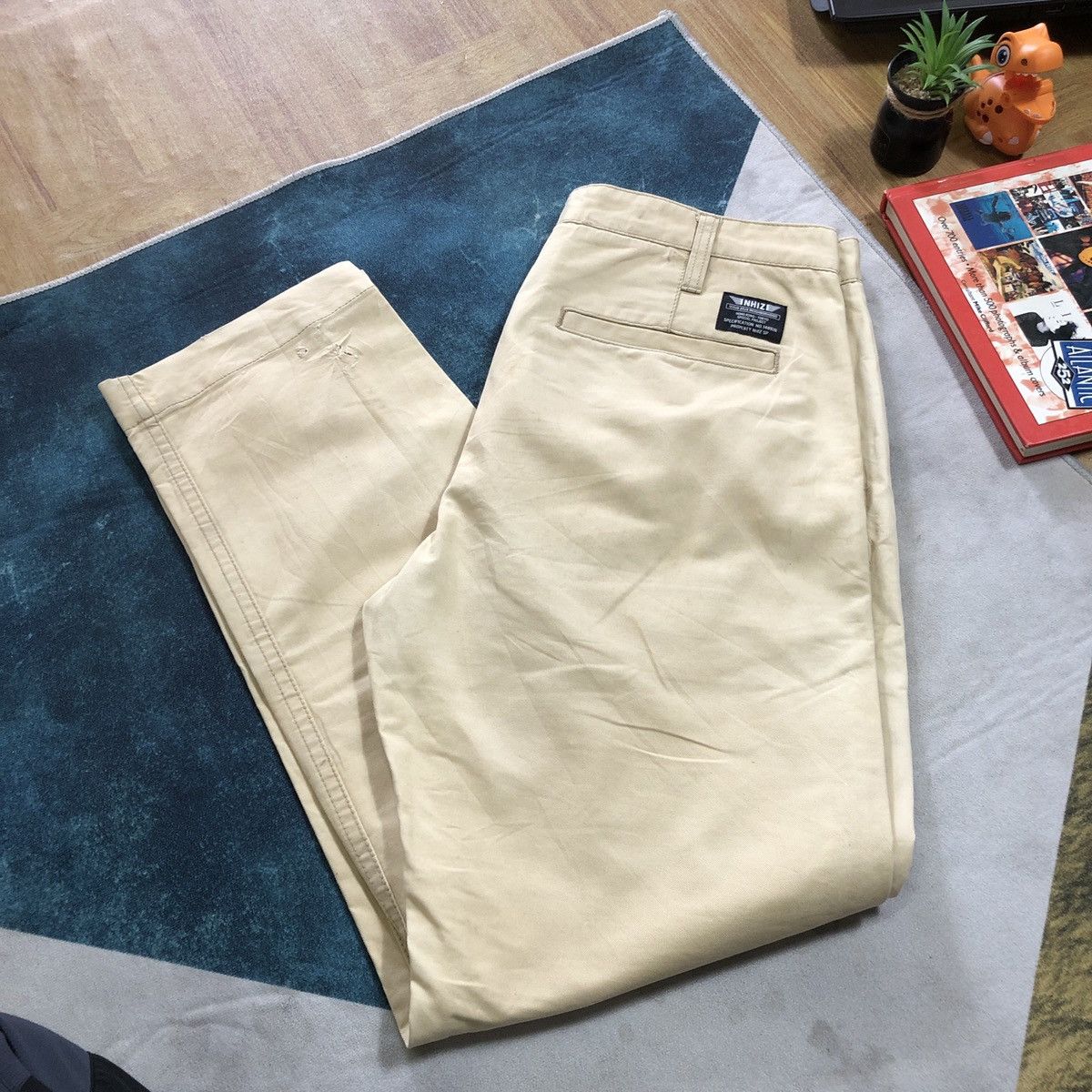 Japanese Brand × Neighborhood × izzue Neighborhood x Izzue Military Chino Khaki Distressed Pant Size US 32 / EU 48 - 18 Thumbnail