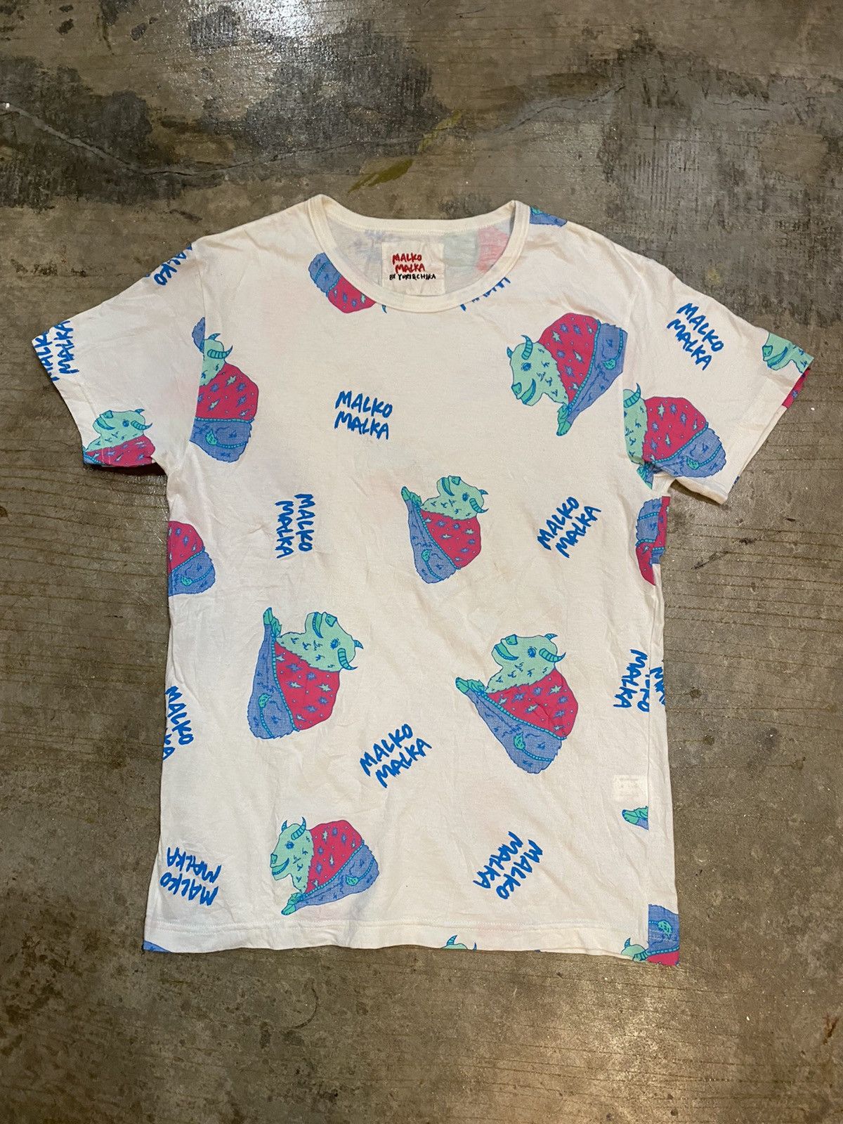 20471120 Malko malka Japan pop art tee milkboy Size US S / EU 44-46 / 1 - 2 Thumbnail