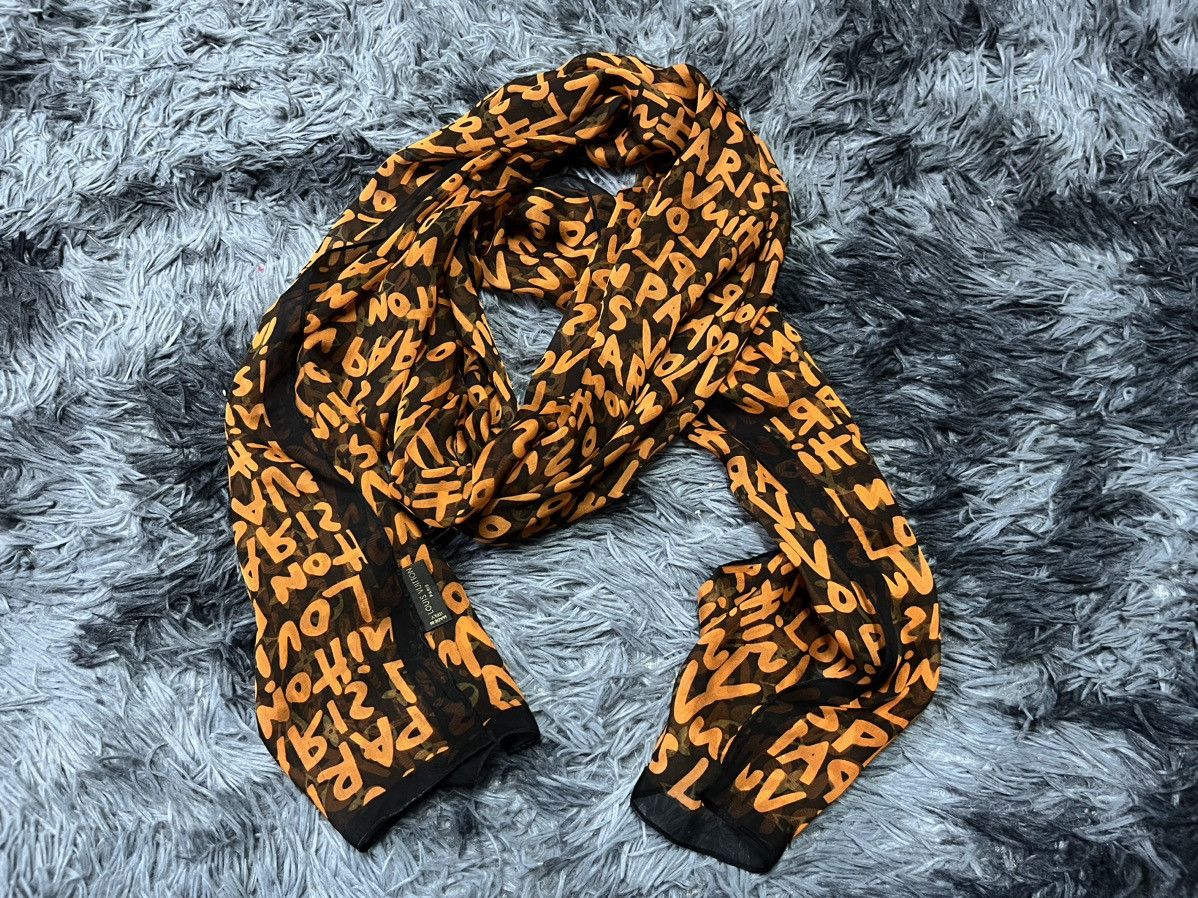 F/W 2008 Louis Vuitton x Sprouse Silk Roses Graffiti Scarf