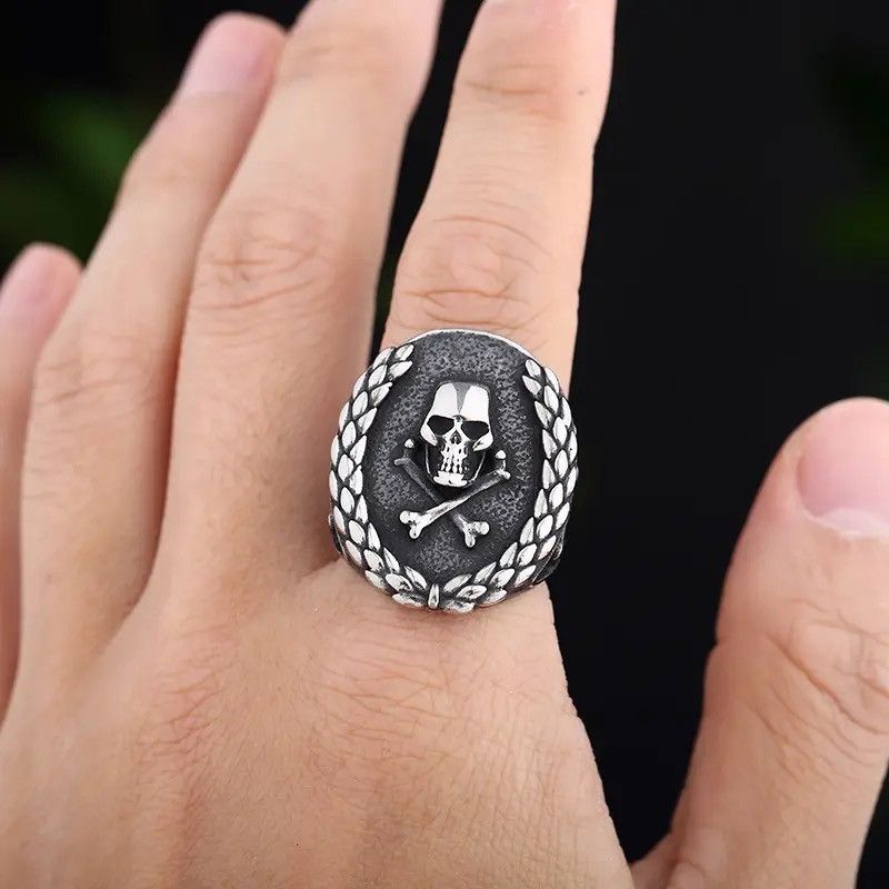 Vintage Cavarium Skull Ring Size ONE SIZE - 2 Thumbnail