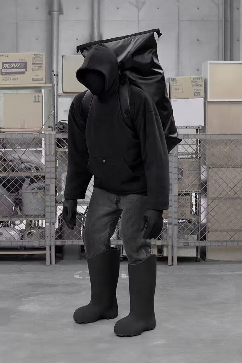 Gap × Kanye West YEEZY GAP BALENCIAGA SNAKE BAG | Grailed