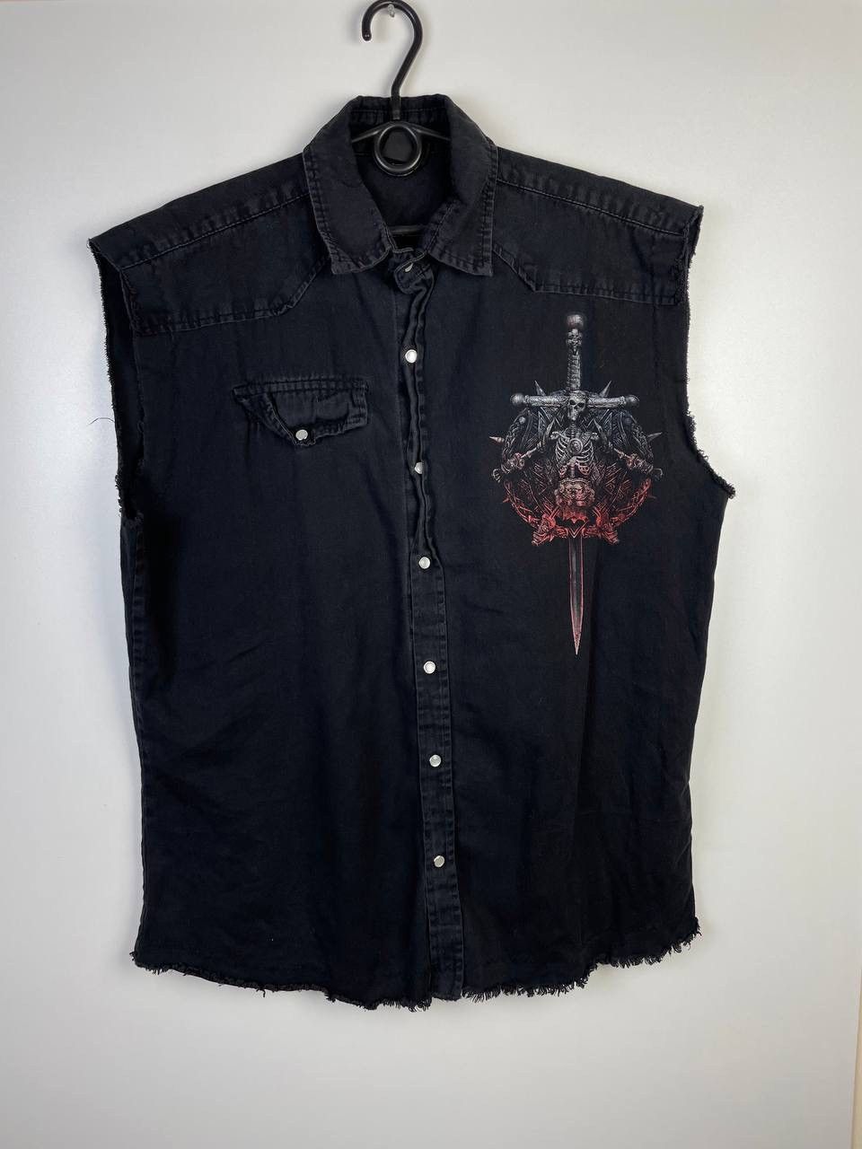 Vintage Skulls Crazy vest size M-L Size US M / EU 48-50 / 2 - 1 Thumbnail