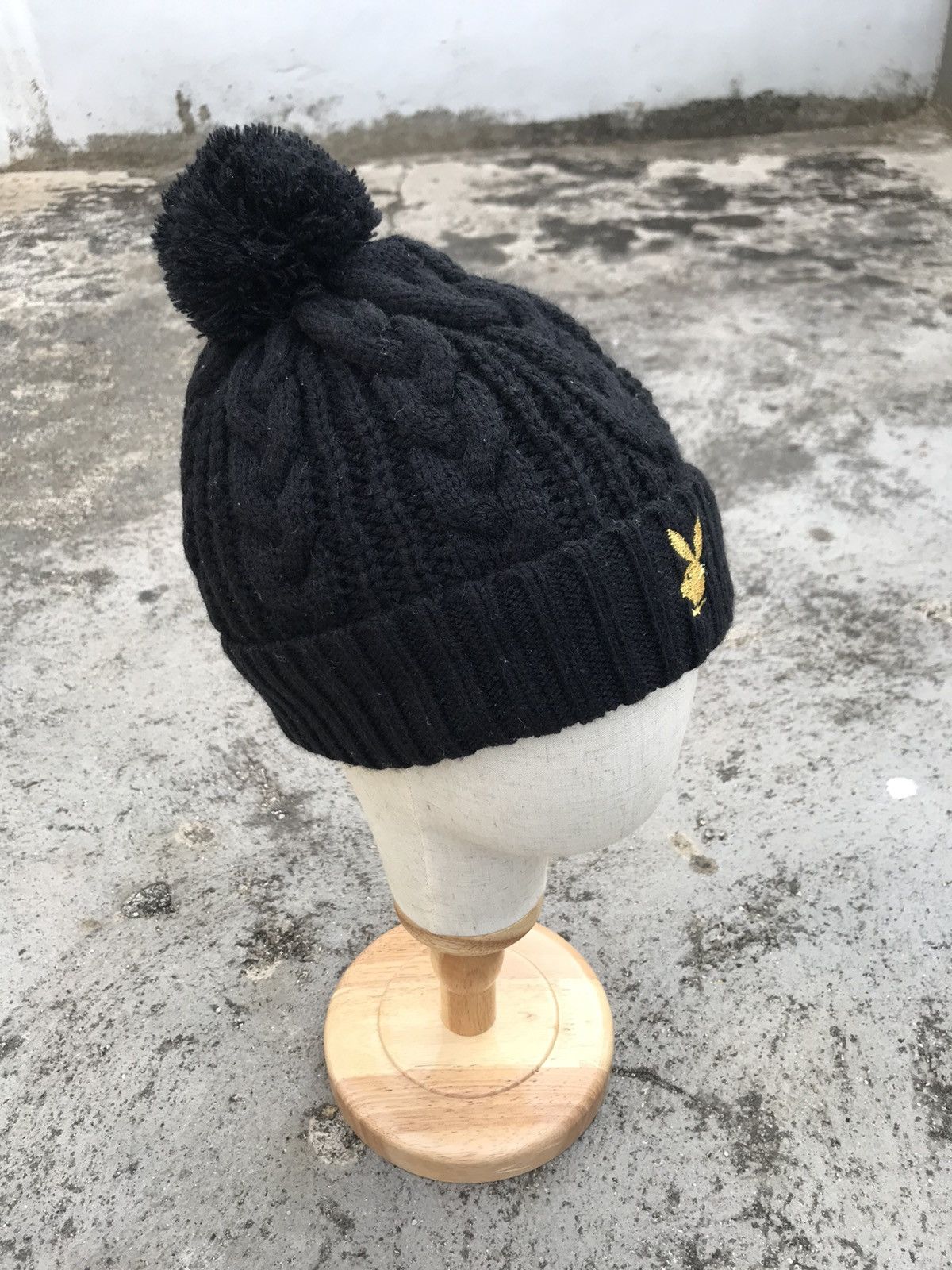 Playboy playboy bunny gold embroidery logo streetwear beanie hat Size ONE SIZE - 3 Thumbnail