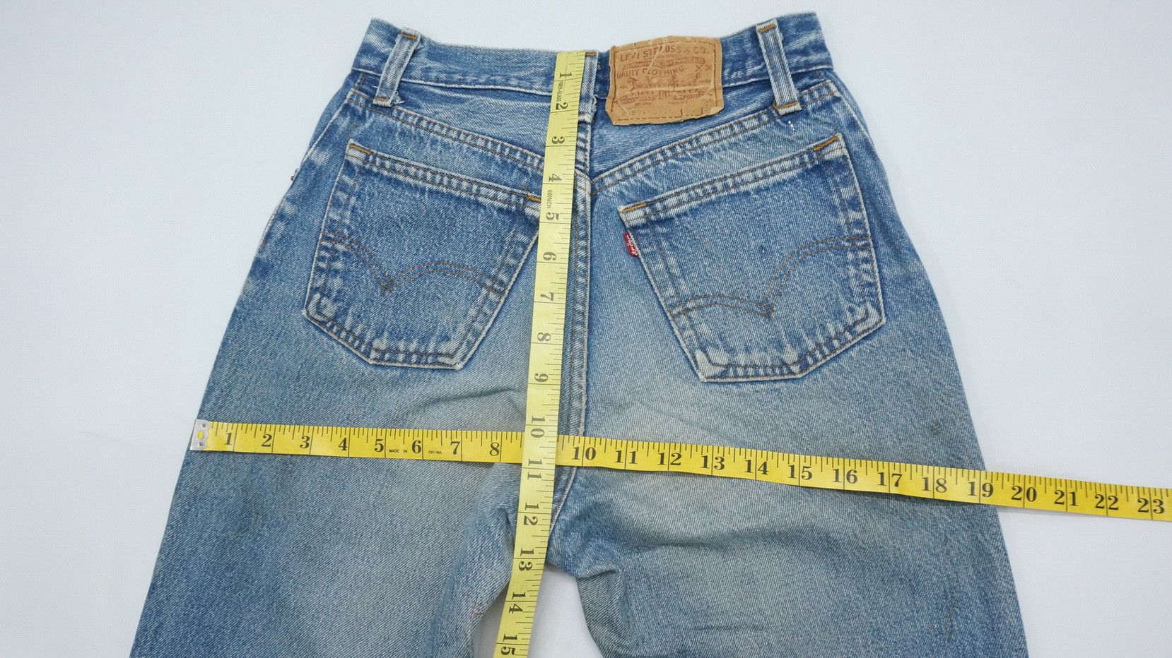 Levi's Vintage Clothing Vintage 80s Levi's 26501 Aging Smiley Paint Blue Jeans LG1 Size US 26 / EU 42 - 17 Thumbnail