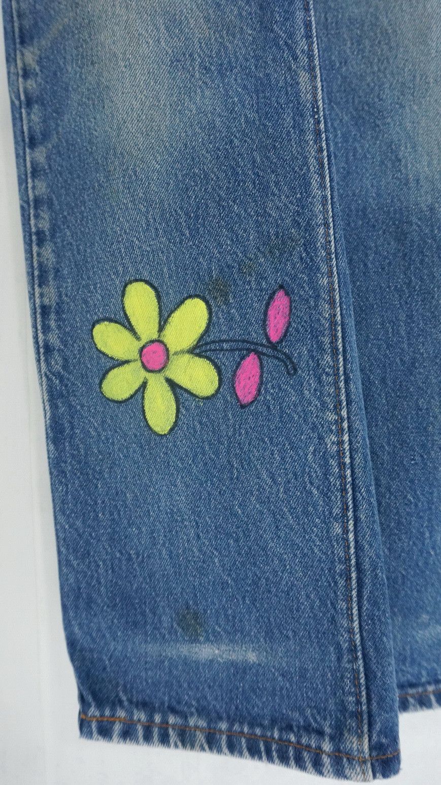 Levi's Vintage Clothing Vintage 80s Levi's 26501 Aging Smiley Paint Blue Jeans LG1 Size US 26 / EU 42 - 8 Thumbnail