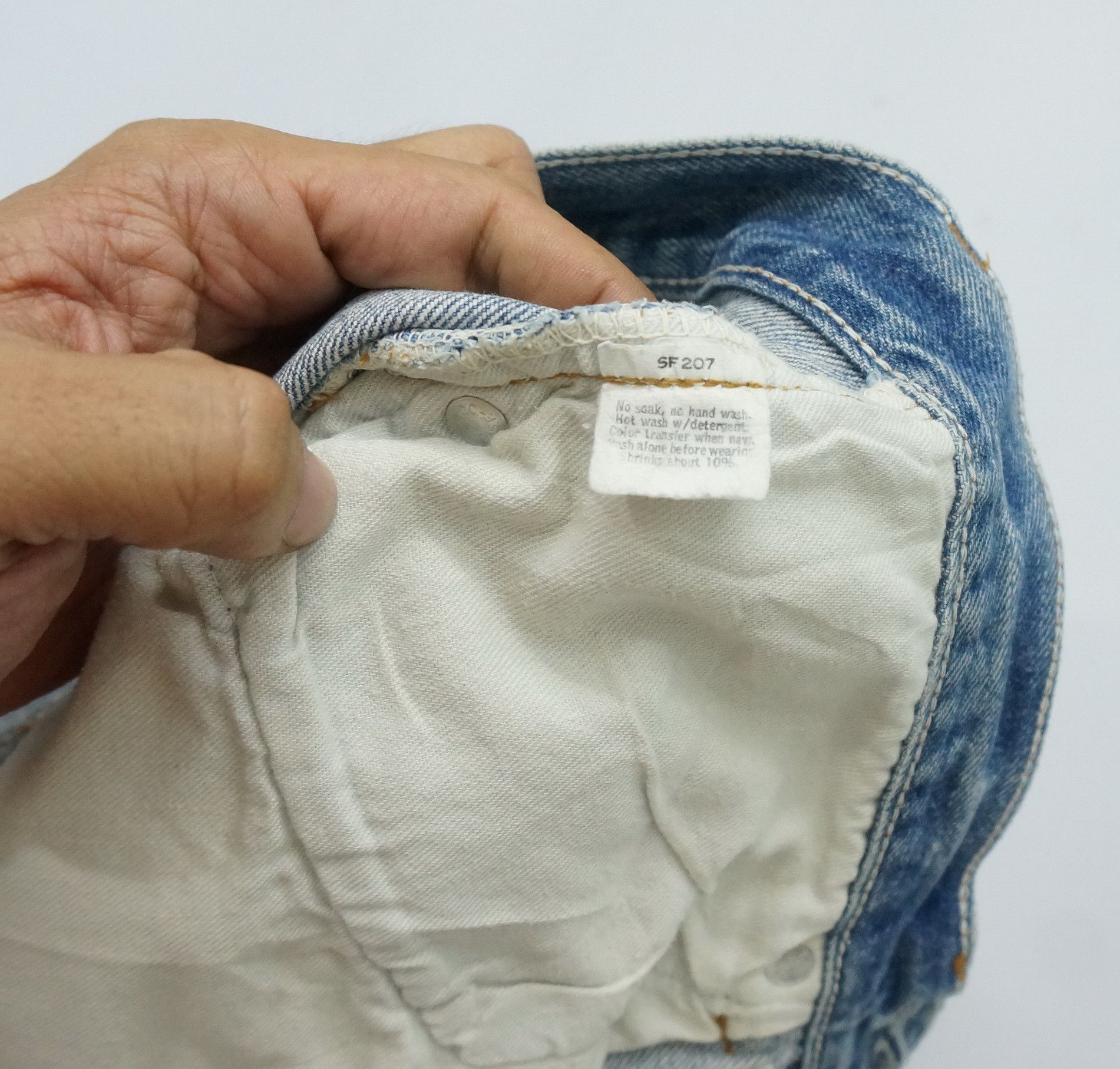 Levi's Vintage Clothing Vintage 80s Levi's 26501 Aging Smiley Paint Blue Jeans LG1 Size US 26 / EU 42 - 21 Thumbnail