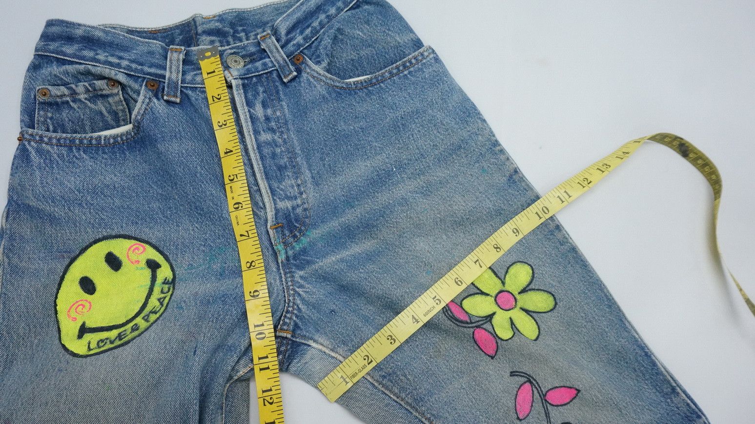 Levi's Vintage Clothing Vintage 80s Levi's 26501 Aging Smiley Paint Blue Jeans LG1 Size US 26 / EU 42 - 14 Thumbnail