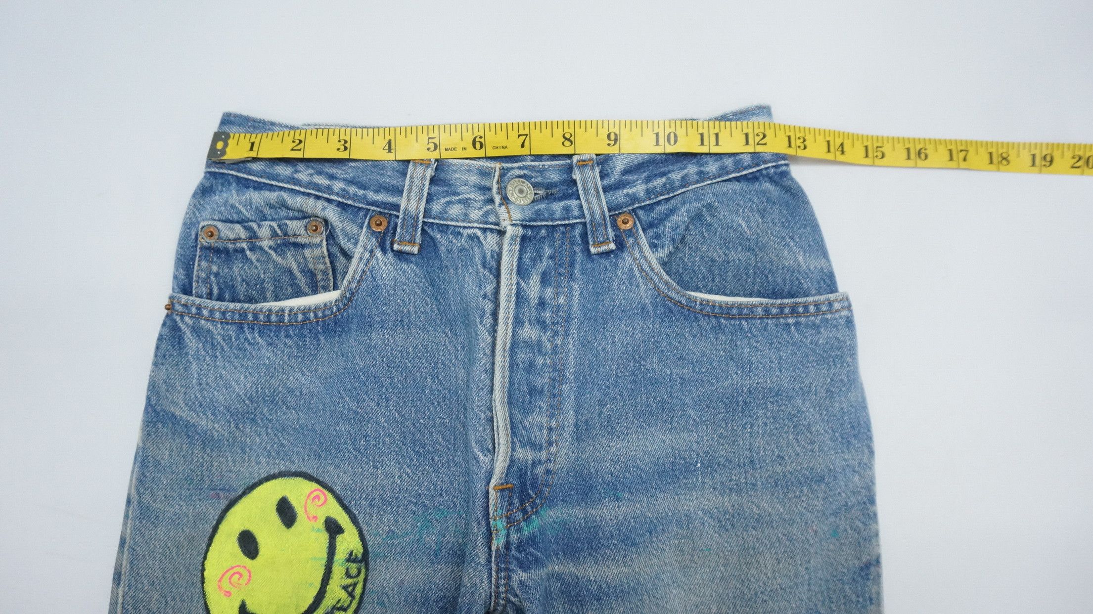 Levi's Vintage Clothing Vintage 80s Levi's 26501 Aging Smiley Paint Blue Jeans LG1 Size US 26 / EU 42 - 13 Thumbnail