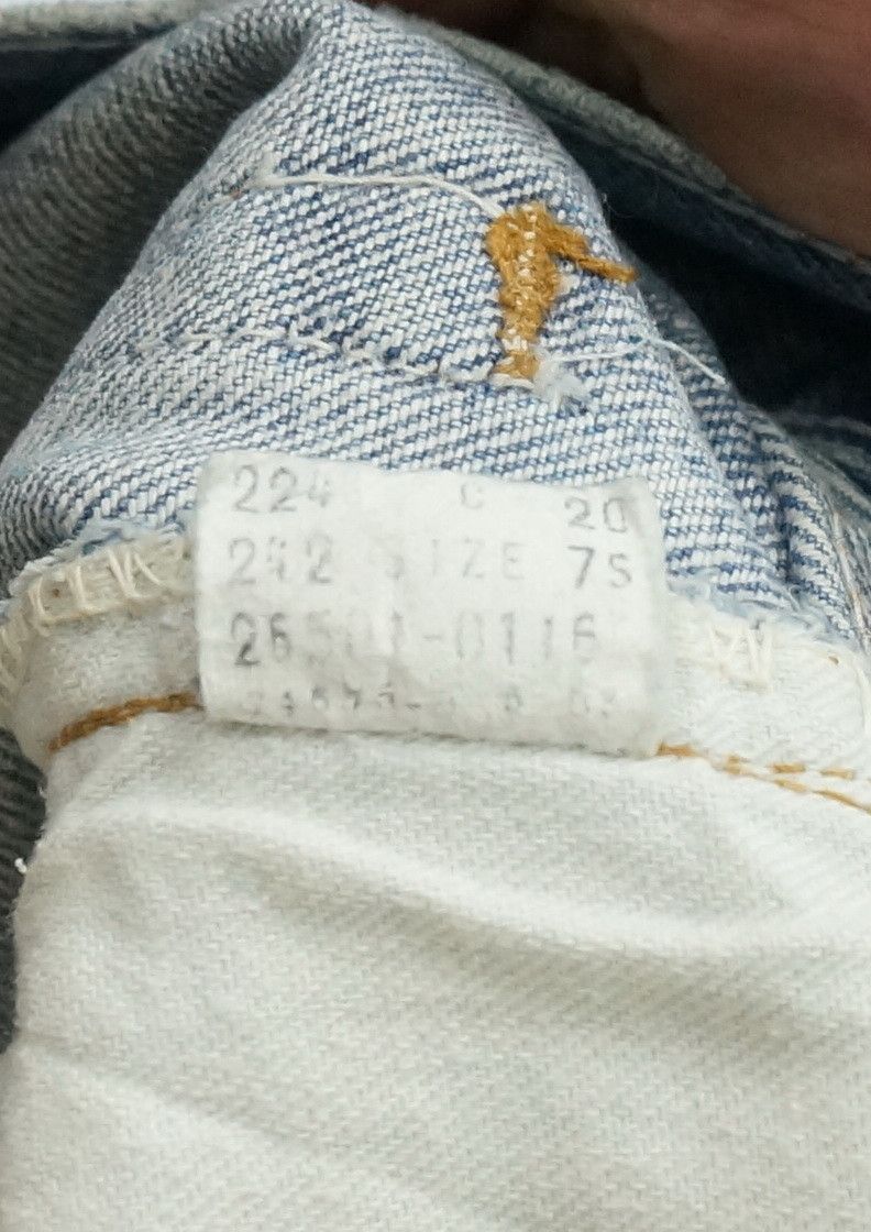 Levi's Vintage Clothing Vintage 80s Levi's 26501 Aging Smiley Paint Blue Jeans LG1 Size US 26 / EU 42 - 12 Thumbnail