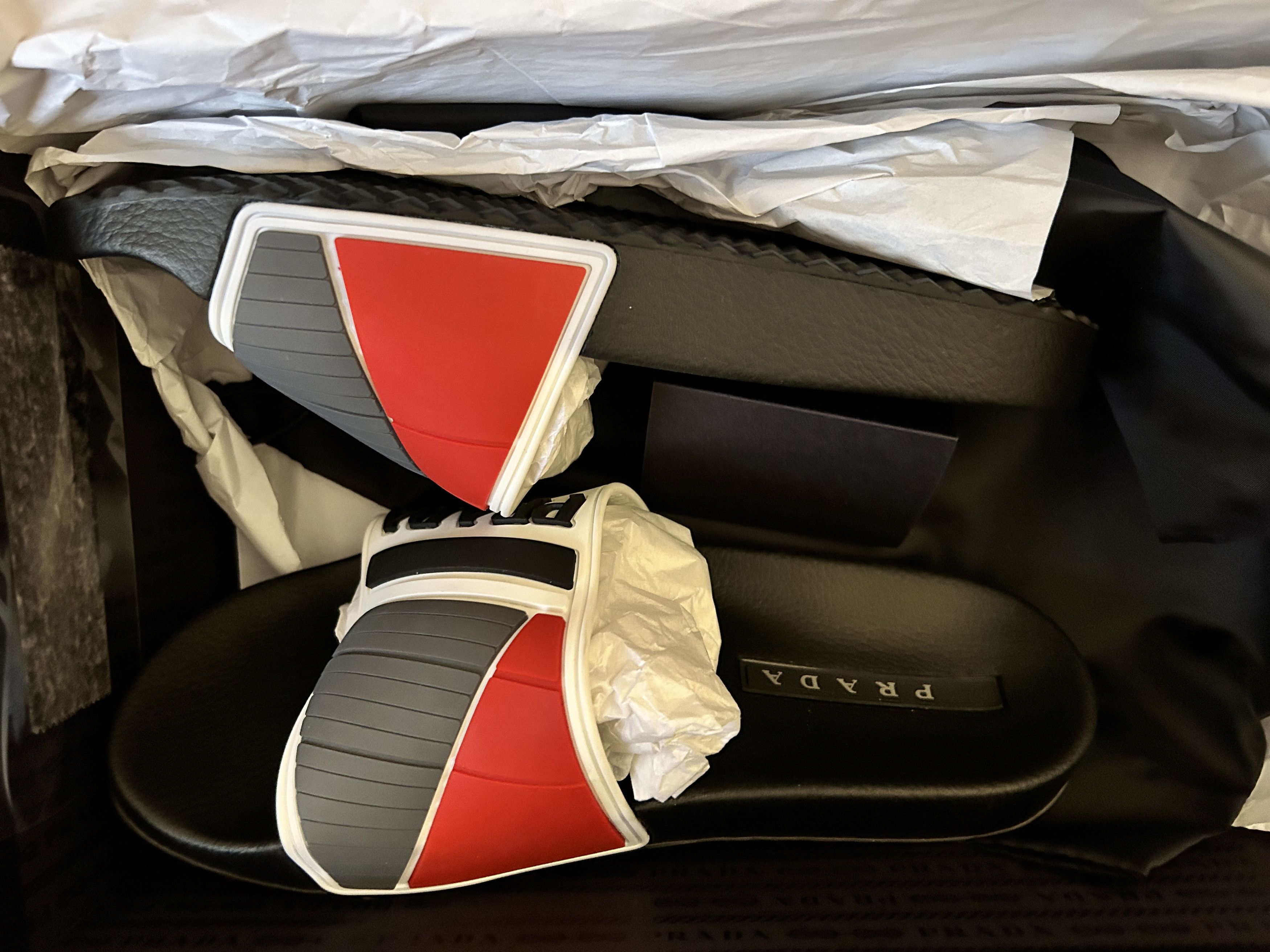 Prada Logo Embossed pool side Slides Sandals linea rossa Rubber Size US 7 / EU 40 - 5 Thumbnail