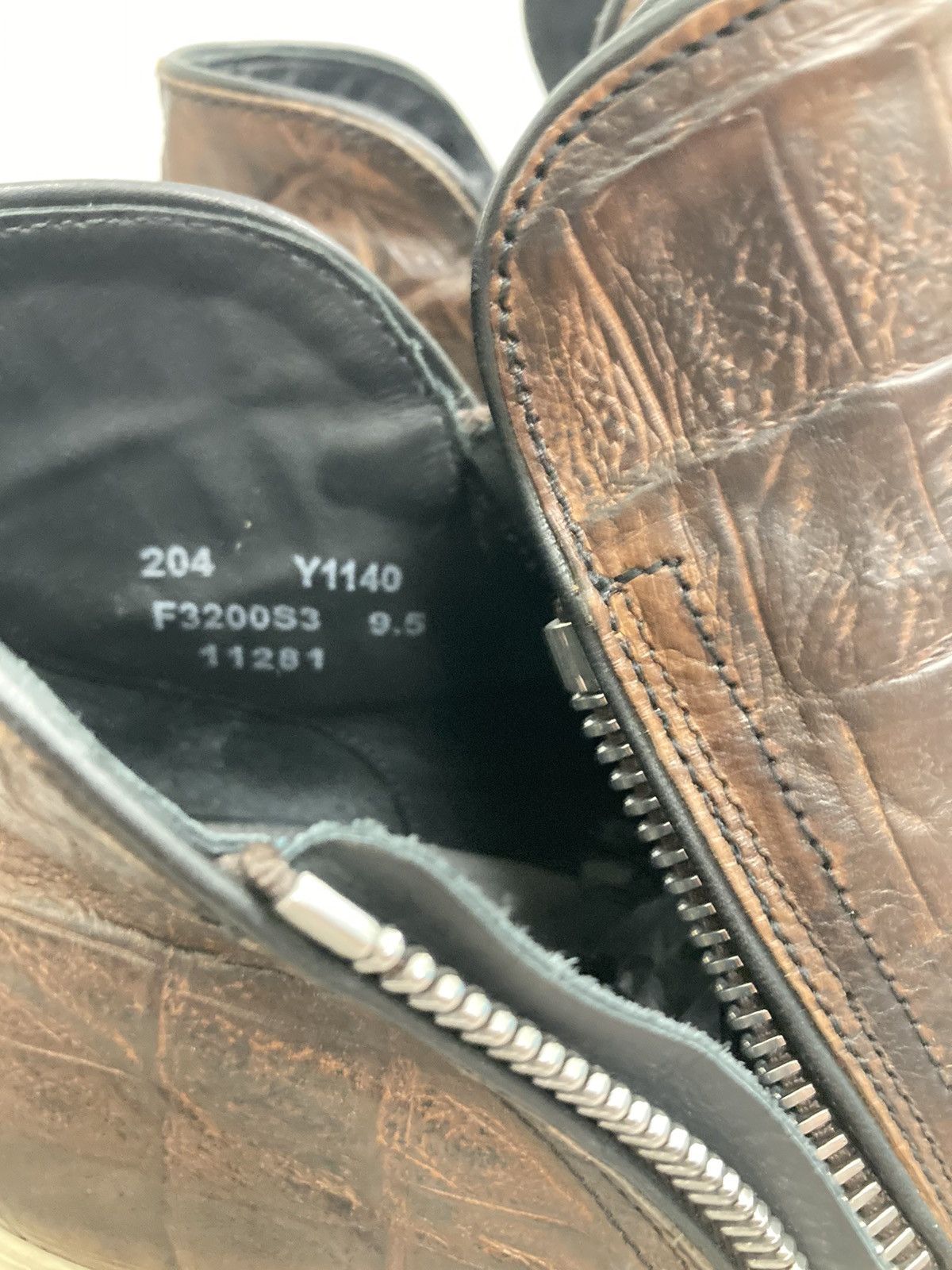 John Varvatos Reed wire insert double zip sneaker. Size 9.5