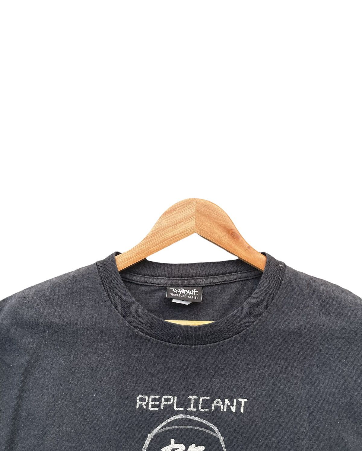 Vintage Vintage Replicant Signature Series Tshirt Size US L / EU 52-54 / 3 - 6 Thumbnail