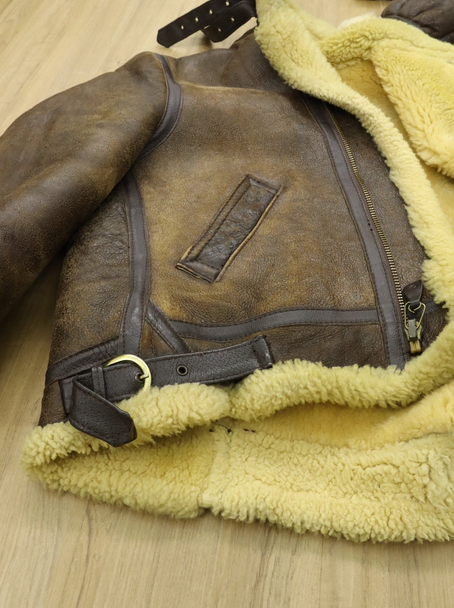 Schott SCHOTT TYPE B-3 SHEARLING LEATHER USAAF FLIGHT BOMBER JKT Size US M / EU 48-50 / 2 - 14 Thumbnail