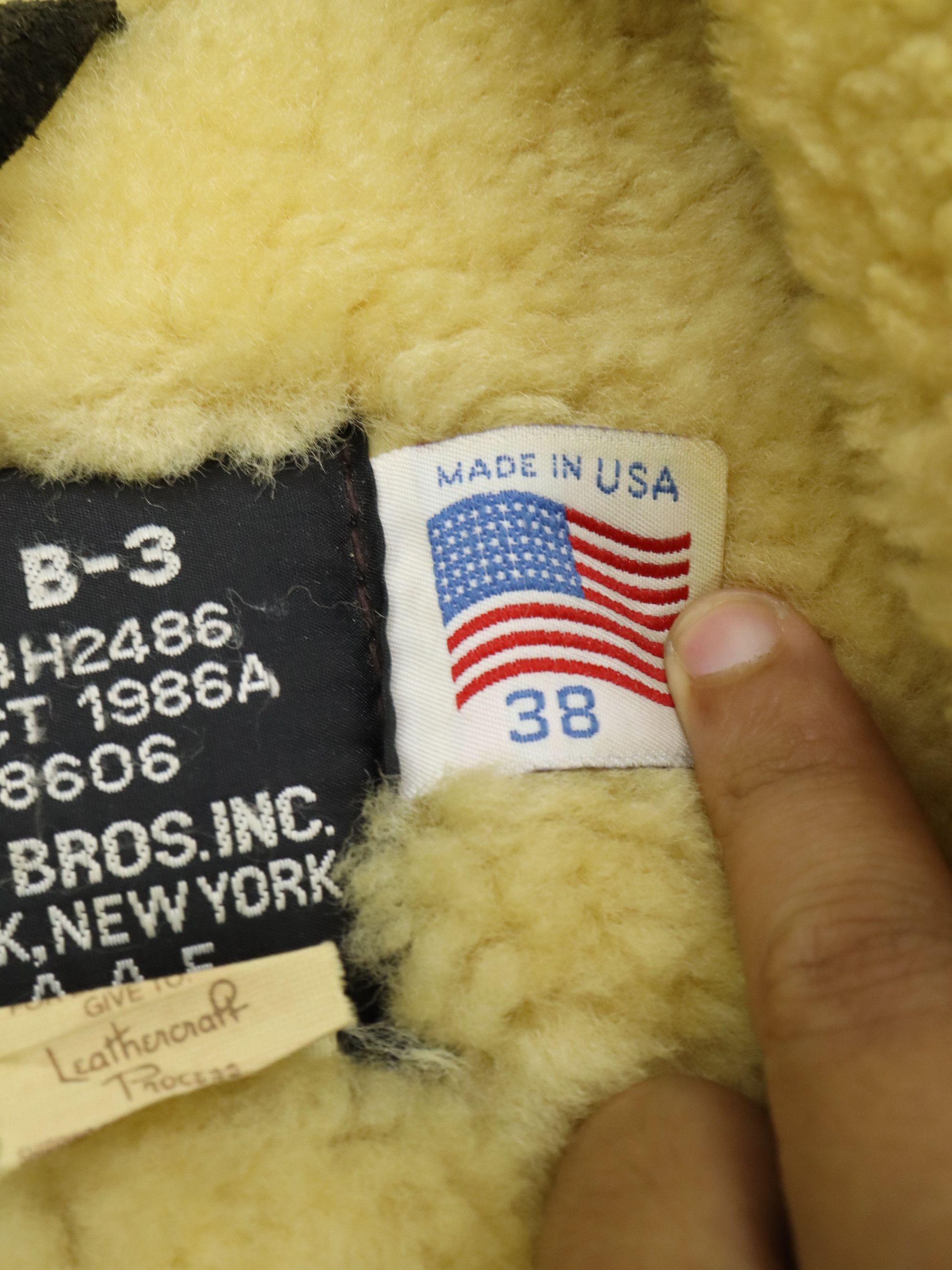 Schott SCHOTT TYPE B-3 SHEARLING LEATHER USAAF FLIGHT BOMBER JKT Size US M / EU 48-50 / 2 - 20 Thumbnail