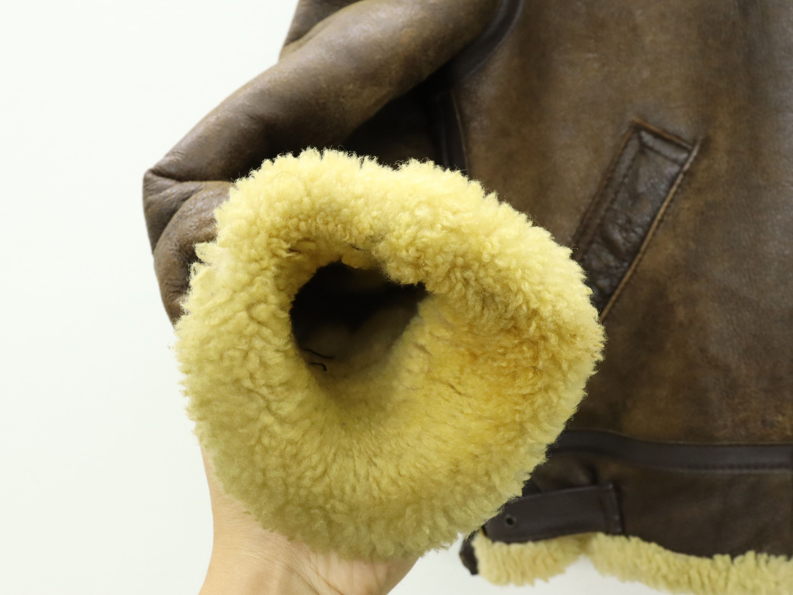 Schott SCHOTT TYPE B-3 SHEARLING LEATHER USAAF FLIGHT BOMBER JKT Size US M / EU 48-50 / 2 - 11 Thumbnail