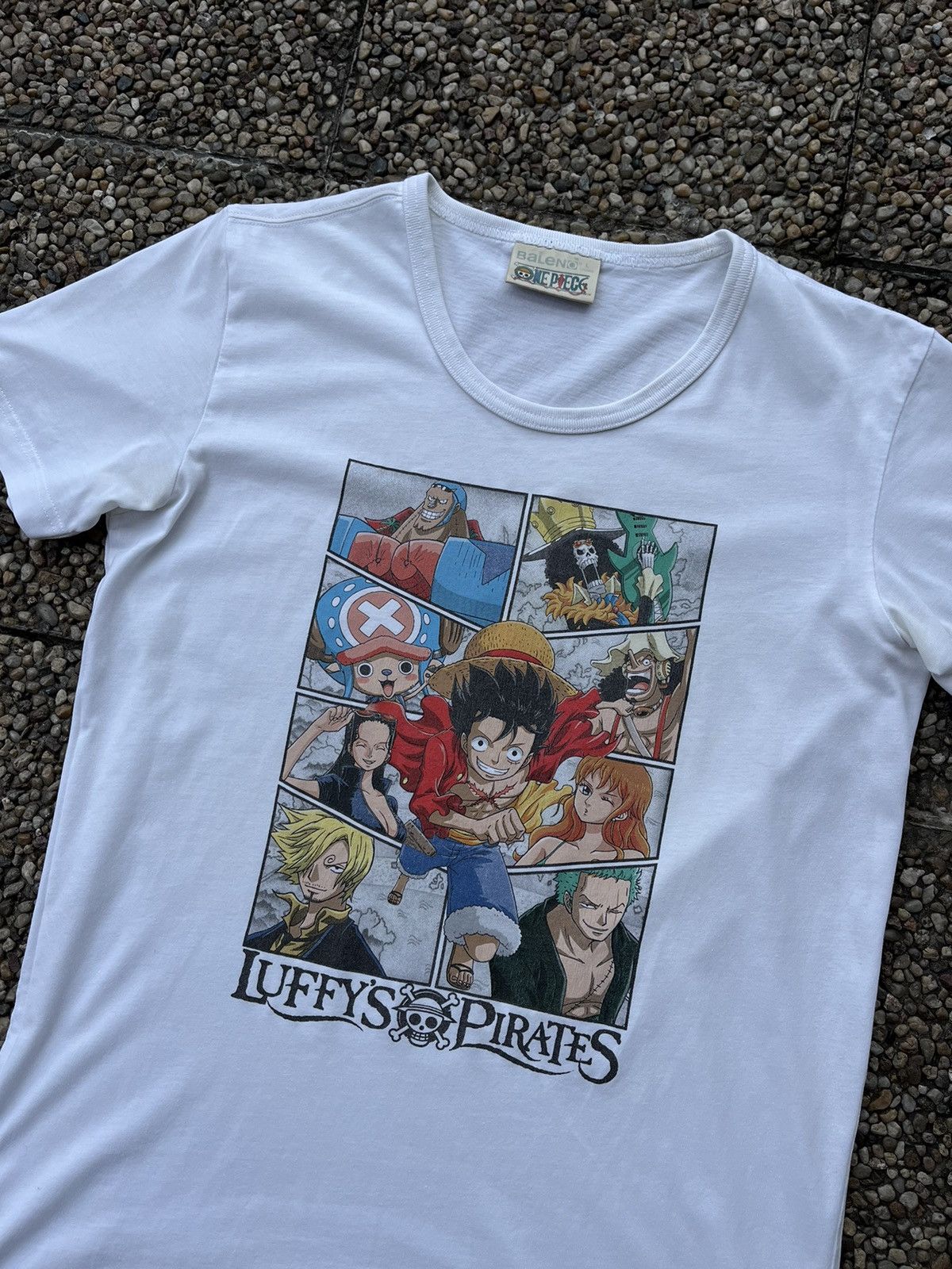 Japanese Brand × One Piece × Vintage Vintage 2000s One Piece Luffy's Pirates Anime Tee Size US M / EU 48-50 / 2 - 2 Thumbnail