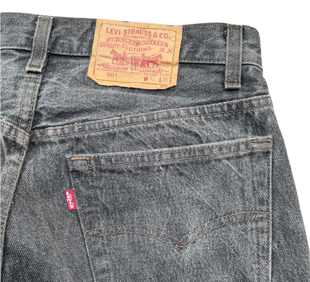 Le Grande Bleu (L.G.B.) Vintage Levi’s 501 e 1989 Usa Black Denim Size US 32 / EU 48 - 7 Thumbnail