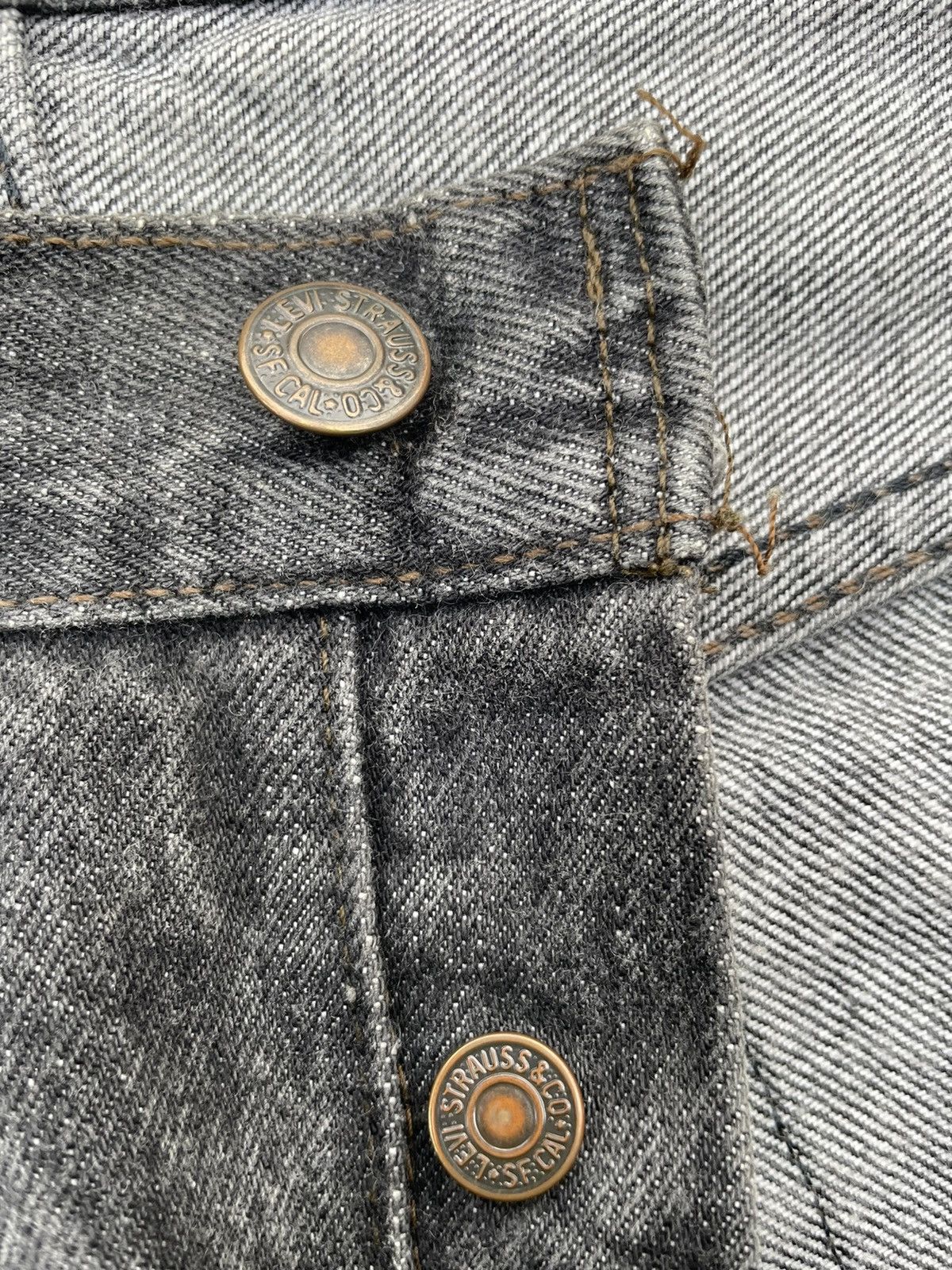 Le Grande Bleu (L.G.B.) Vintage Levi’s 501 e 1989 Usa Black Denim Size US 32 / EU 48 - 16 Thumbnail