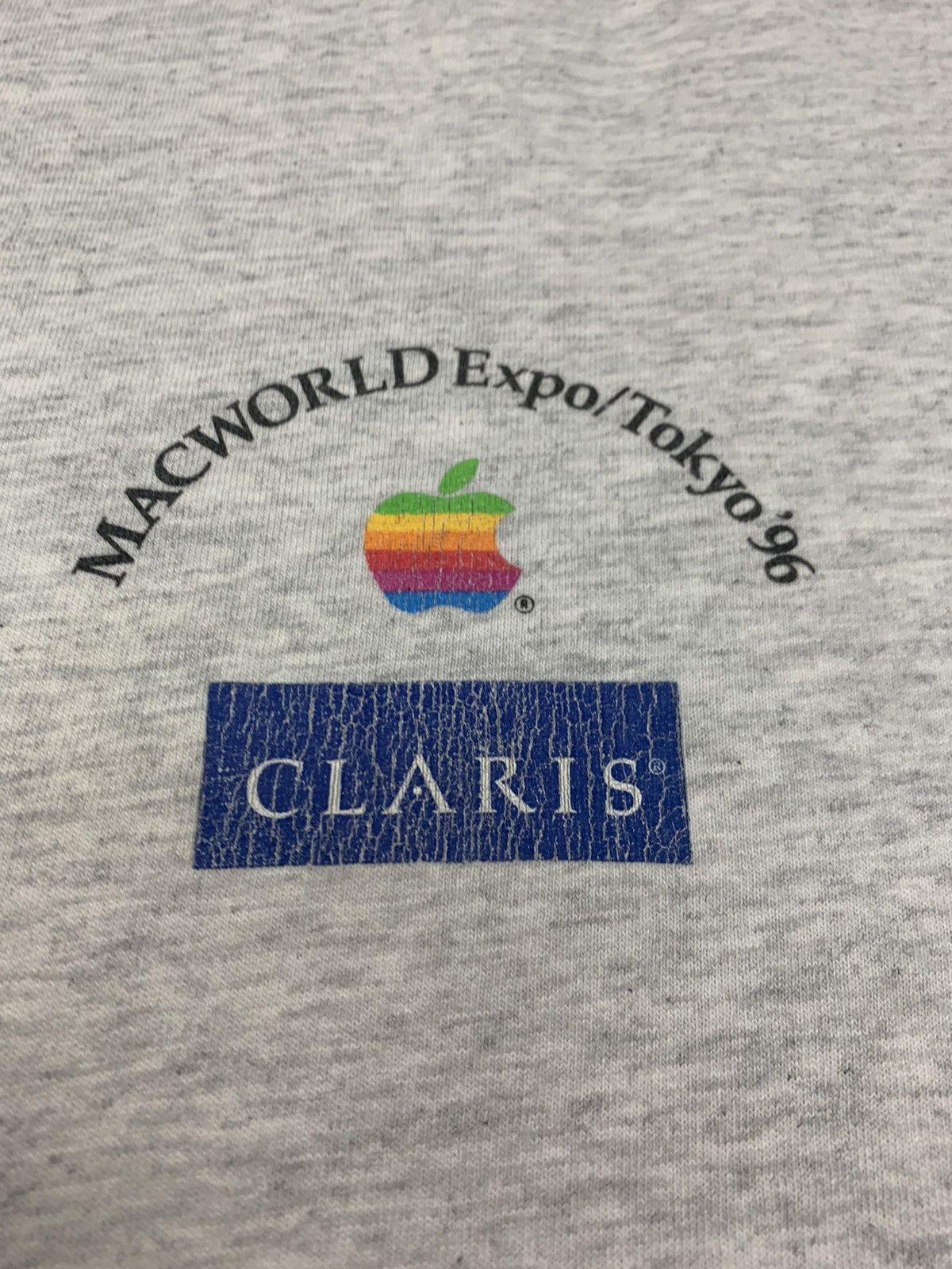 Apple × Vintage Vintage Macworld apple Size US L / EU 52-54 / 3 - 5 Thumbnail