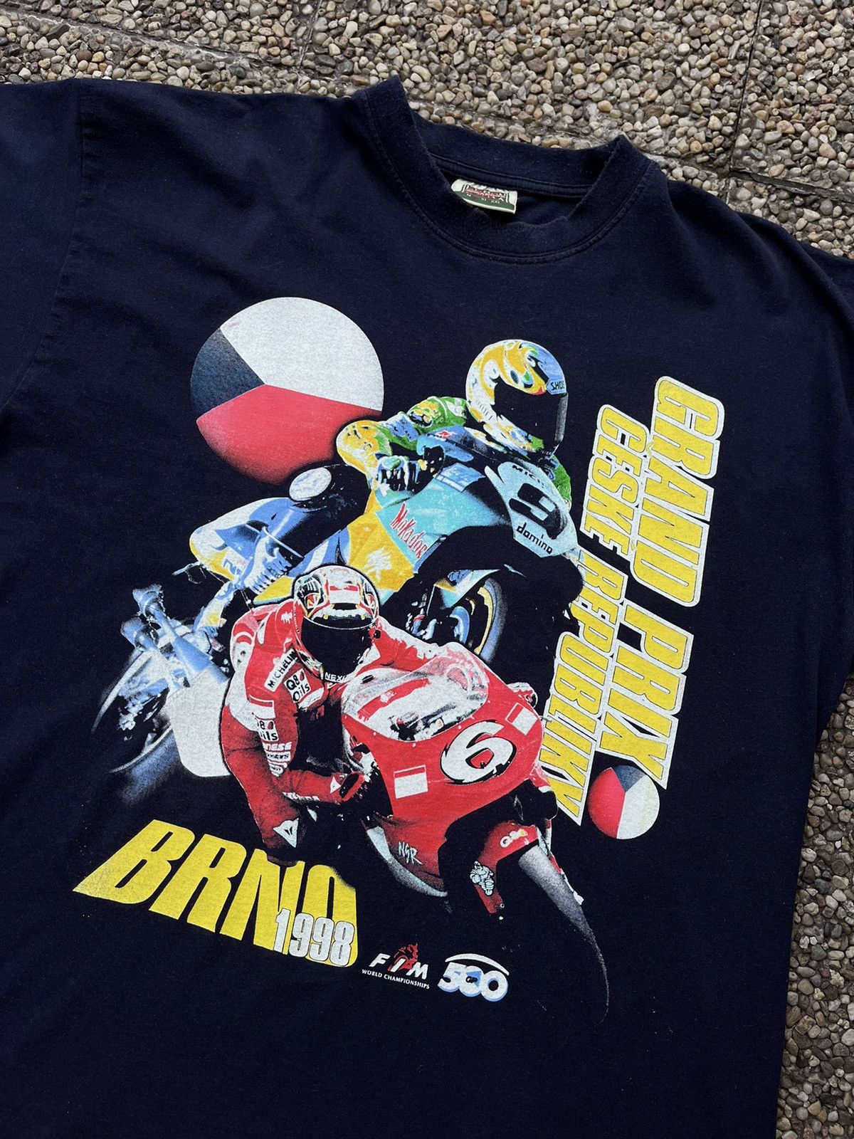 Vintage Vintage 1998 Formula 1 F1 Grand Prix Brno Tee Size US L / EU 52-54 / 3 - 3 Thumbnail