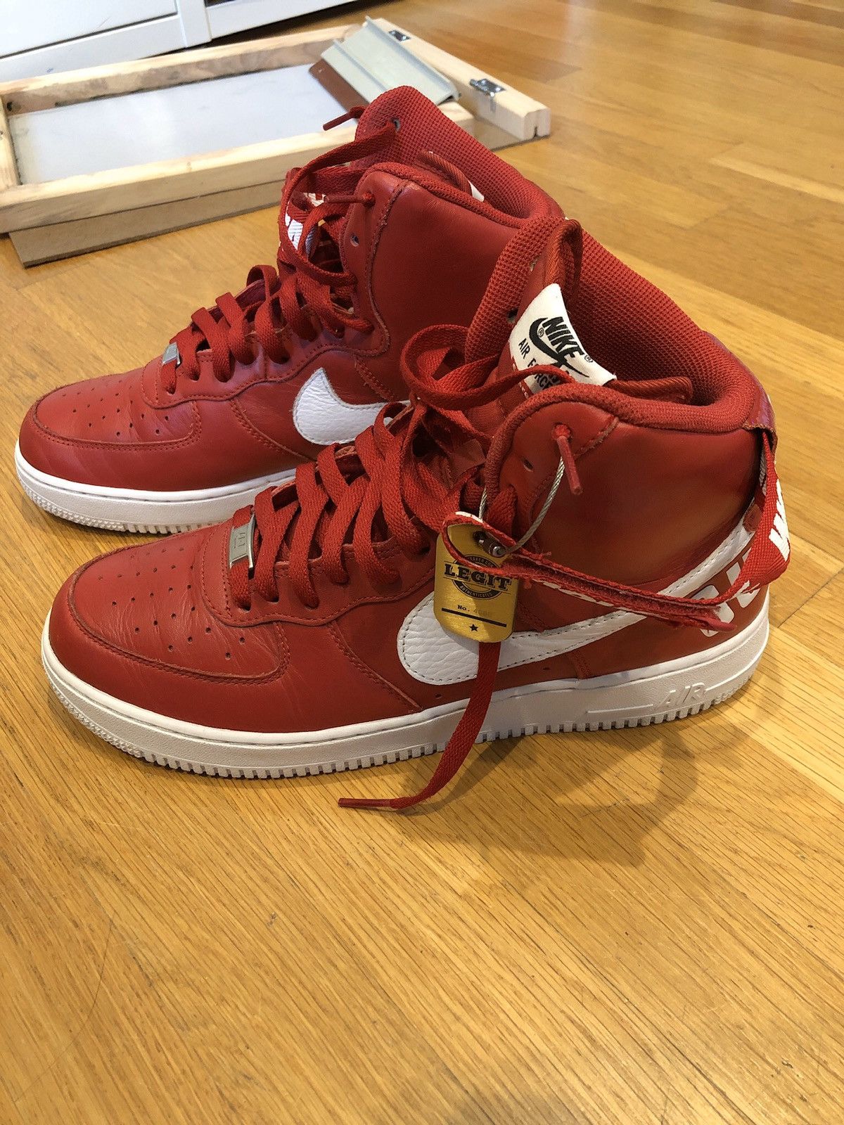 Nike × Supreme Supreme Nike Air Force One Size US 10.5 / EU 43-44 - 1 Thumbnail