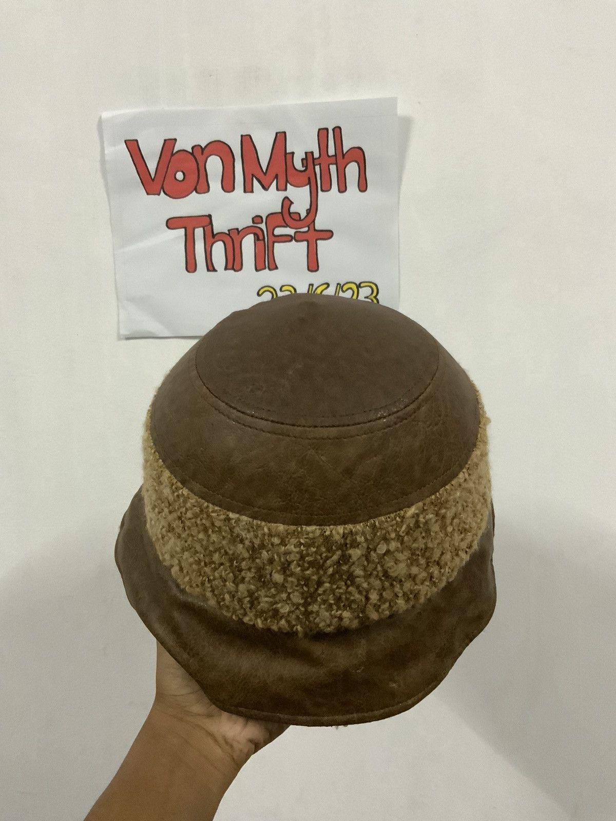 Japanese Brand Essemerry Japan Mohair Fur Leather Bucket Hat Size ONE SIZE - 6 Thumbnail