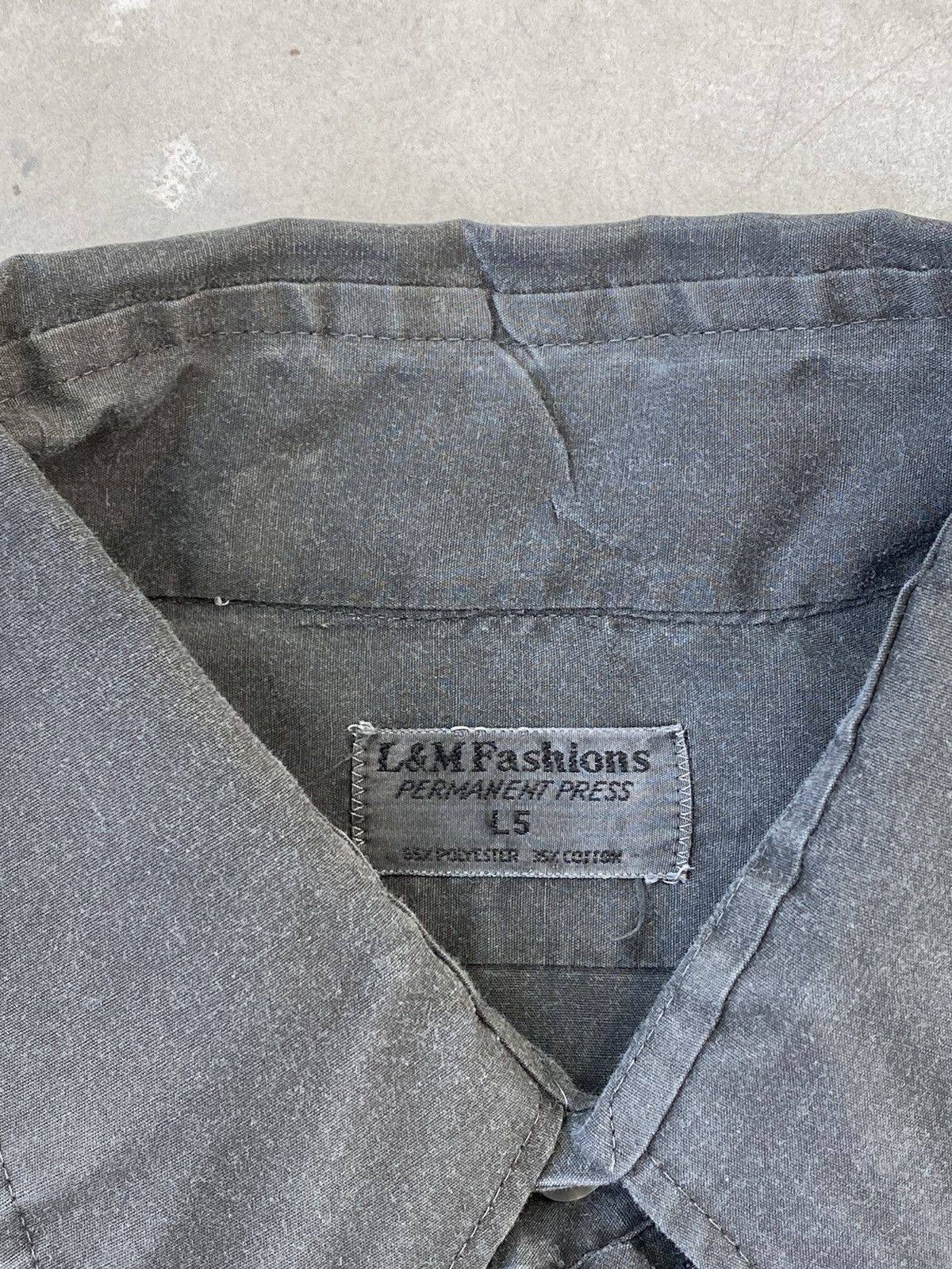 Undercover AW/02 Undercover One Off “Undakovr” ButtonUp Size US L / EU 52-54 / 3 - 11 Thumbnail