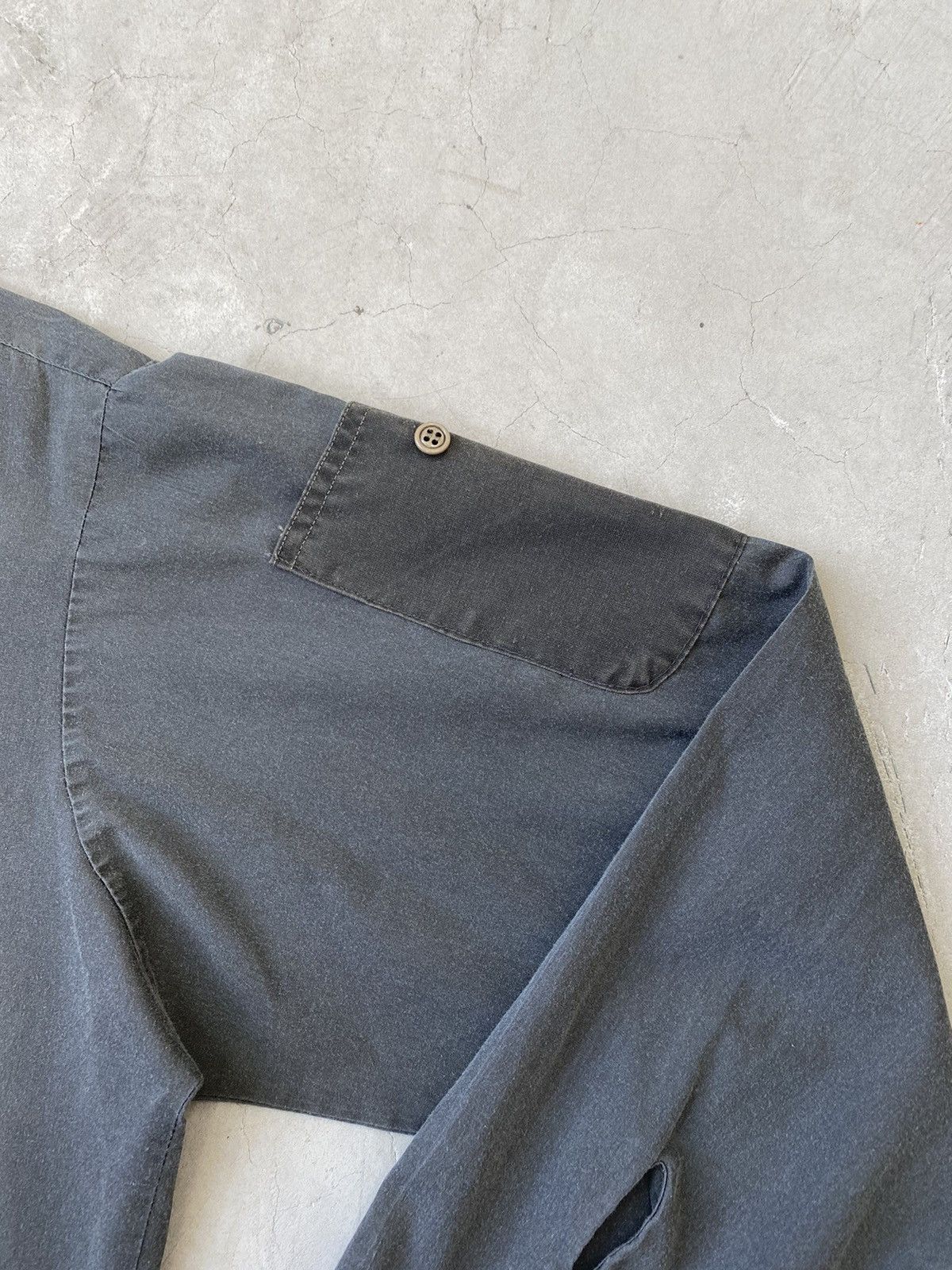 Undercover AW/02 Undercover One Off “Undakovr” ButtonUp Size US L / EU 52-54 / 3 - 6 Thumbnail