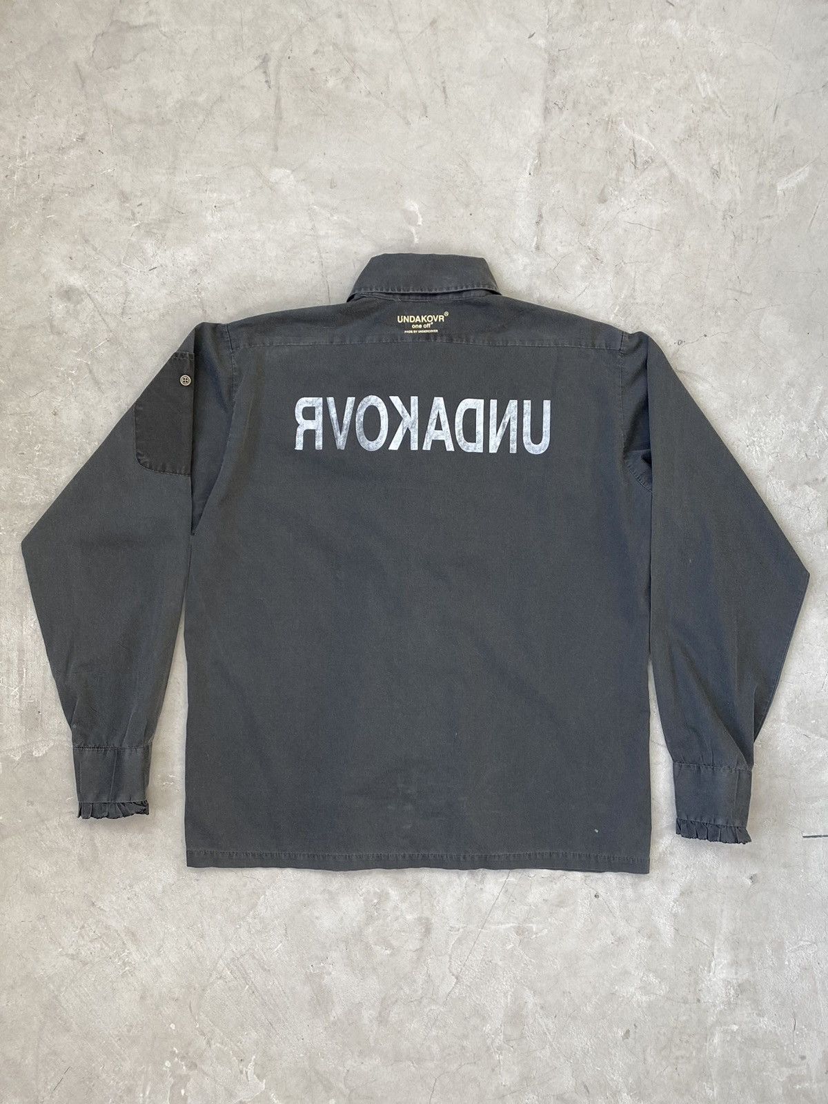 Undercover AW/02 Undercover One Off “Undakovr” ButtonUp Size US L / EU 52-54 / 3 - 2 Thumbnail