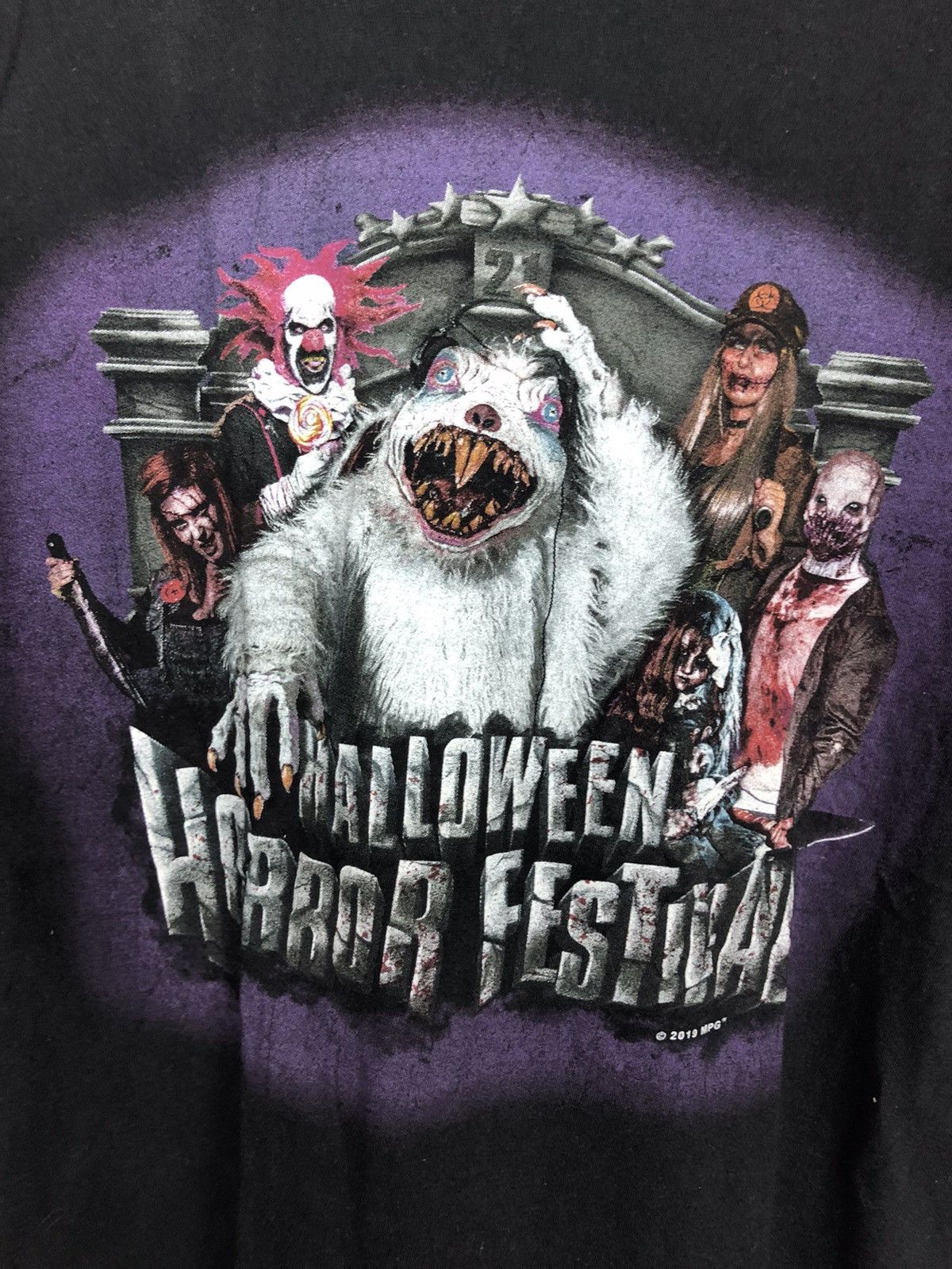 Gildan Gildan 2019 MPG Halloween Horror Festival Print Black size M Size US M / EU 48-50 / 2 - 3 Thumbnail