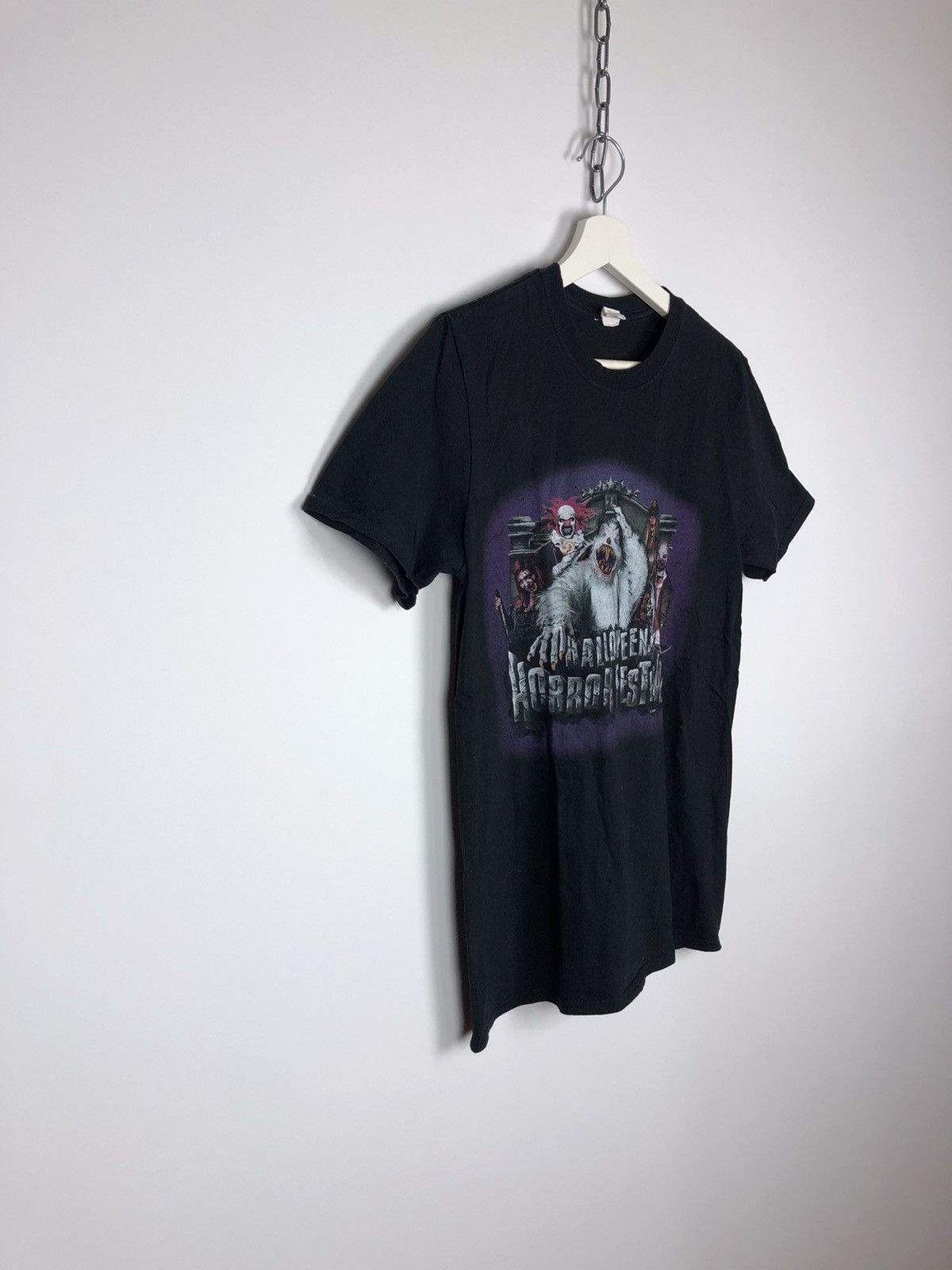Gildan Gildan 2019 MPG Halloween Horror Festival Print Black size M Size US M / EU 48-50 / 2 - 5 Thumbnail