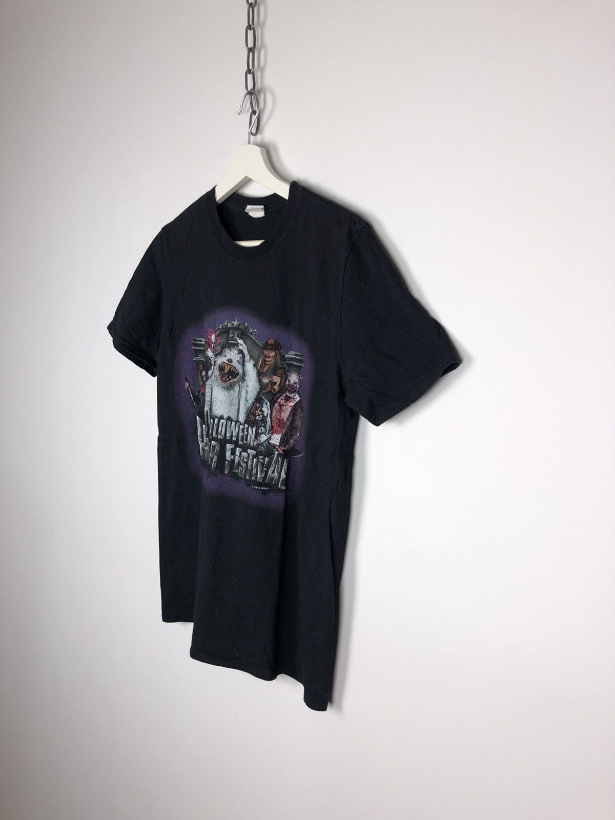Gildan Gildan 2019 MPG Halloween Horror Festival Print Black size M Size US M / EU 48-50 / 2 - 6 Thumbnail