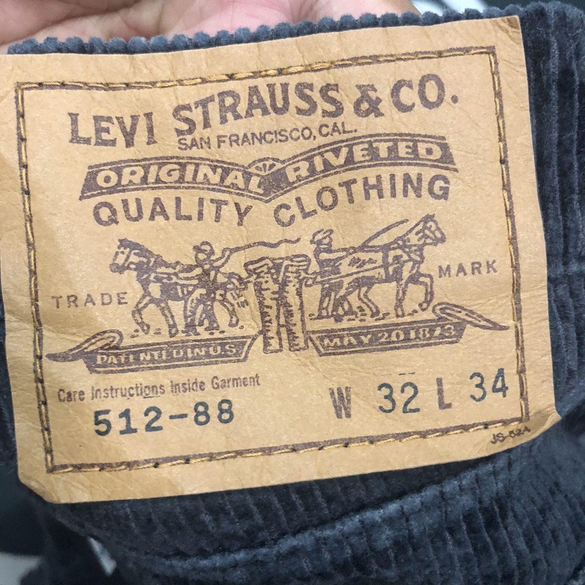 Levi's Vintage Levis Lot 512-88 Corduroy Pants W31 Made in Japan Size US 31 - 9 Thumbnail