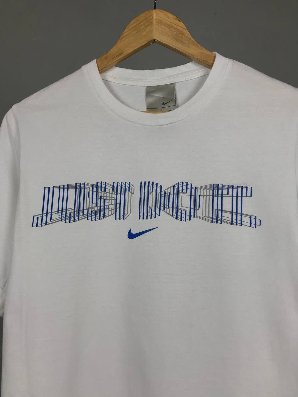 Nike × Vintage Nike swoosh streetwear vintage center logo tee Size US S / EU 44-46 / 1 - 3 Thumbnail