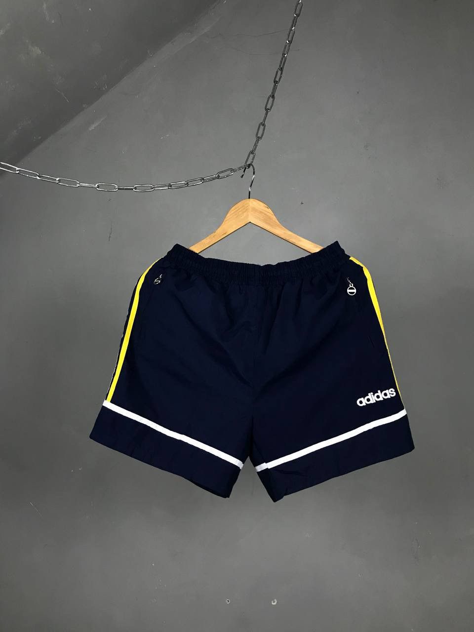 Adidas × Vintage Adidas vintage streetwear shorts Size US 30 / EU 46 - 1 Thumbnail